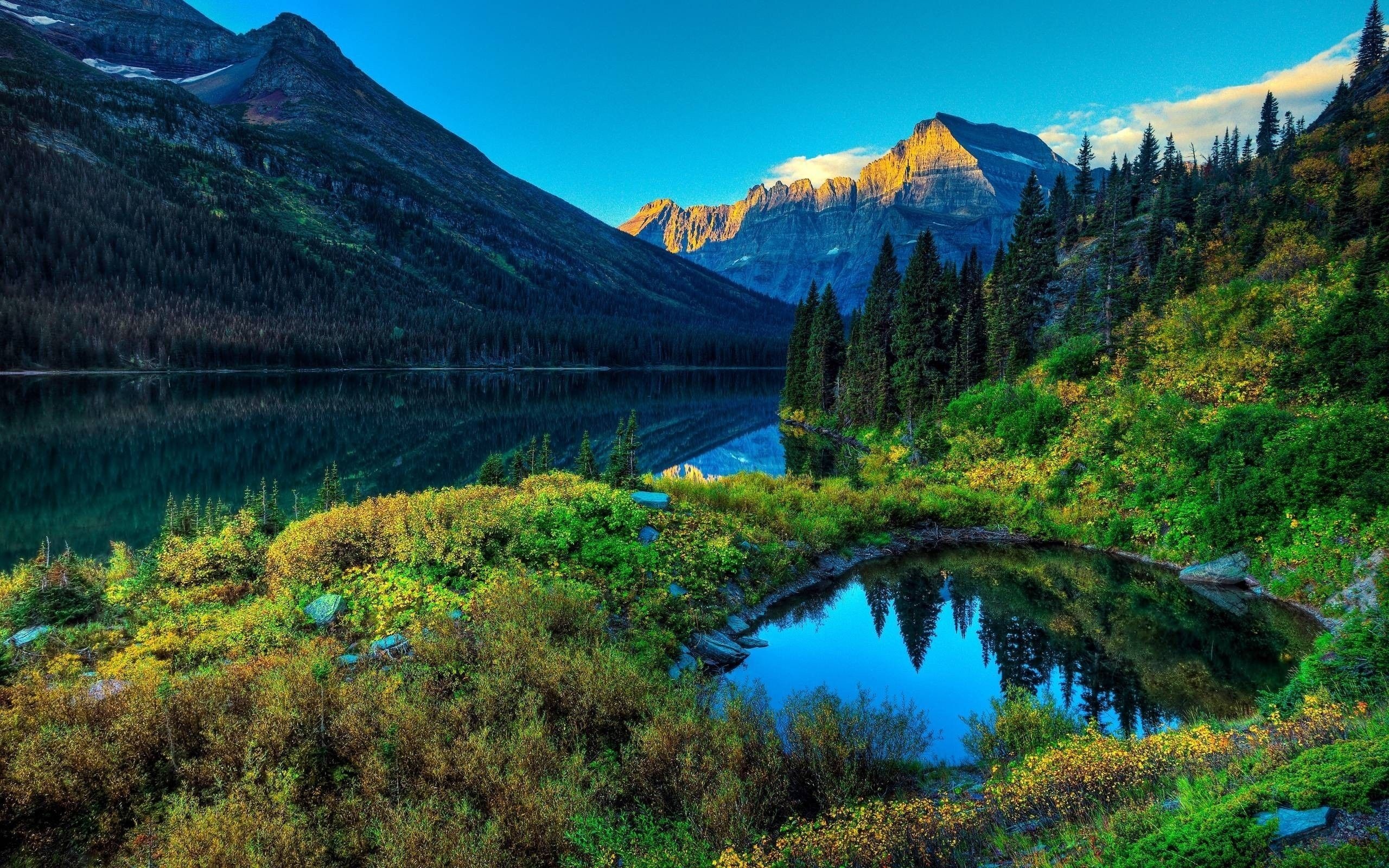 Landscape: Glacier National Park in northwestern Montana, The Rocky Mountains, The Crown of the Continent Ecosystem. 2560x1600 HD Background.