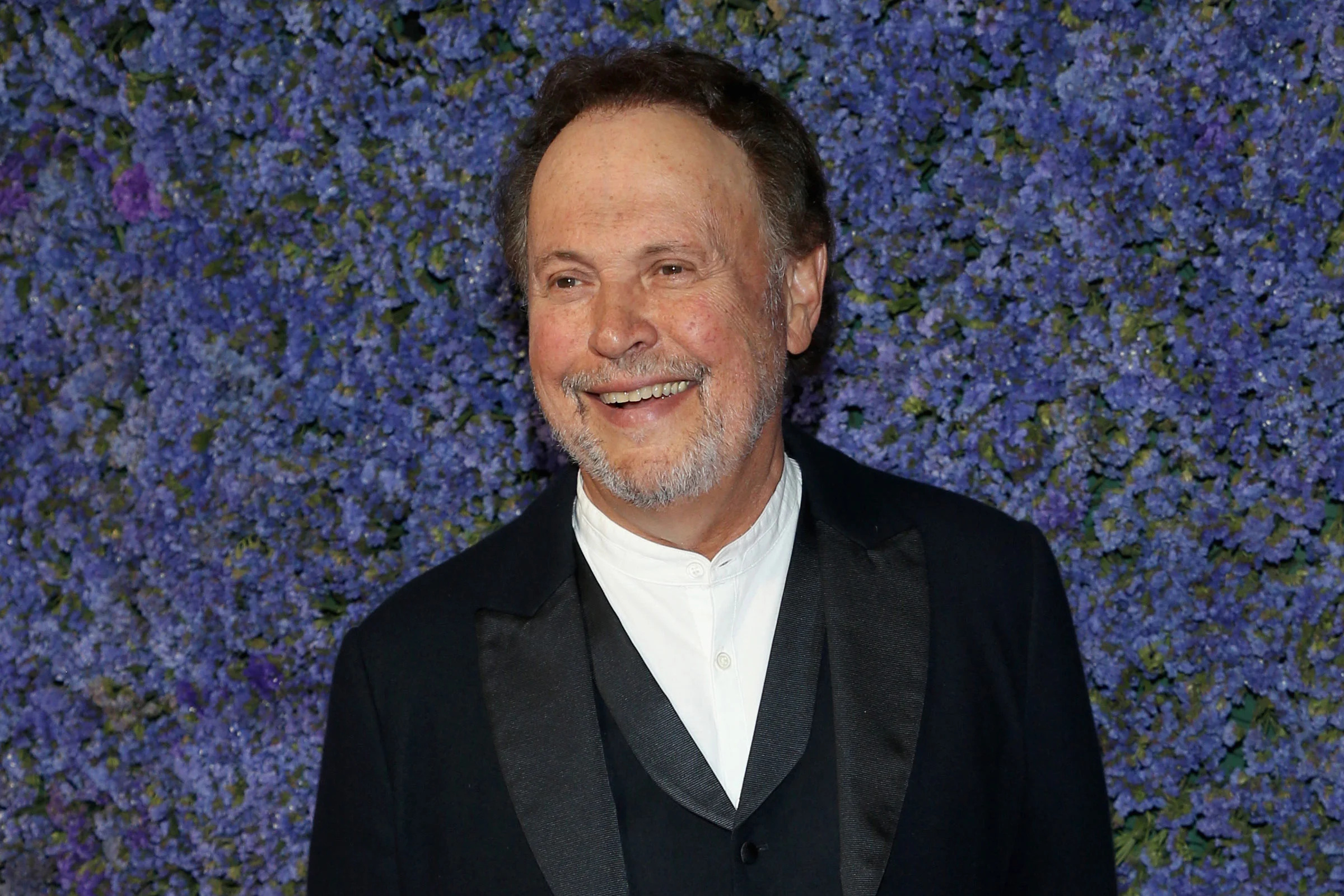 Billy Crystal, Playwriting, Stars Read, Unpublished Works, 2400x1610 HD Desktop