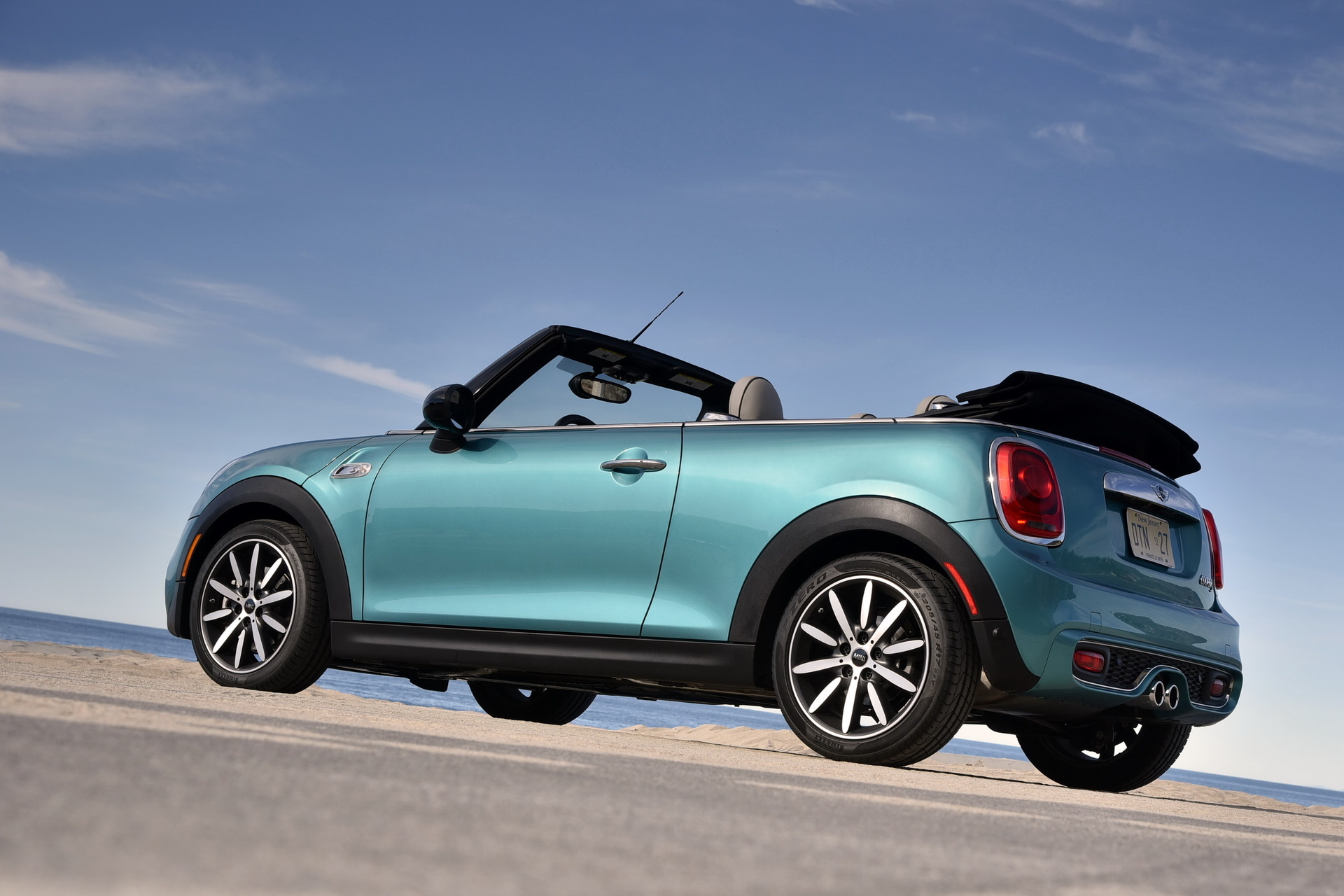 MINI Convertible, Axe for obvious, SUV related reasons, Carscoops, 1920x1280 HD Desktop