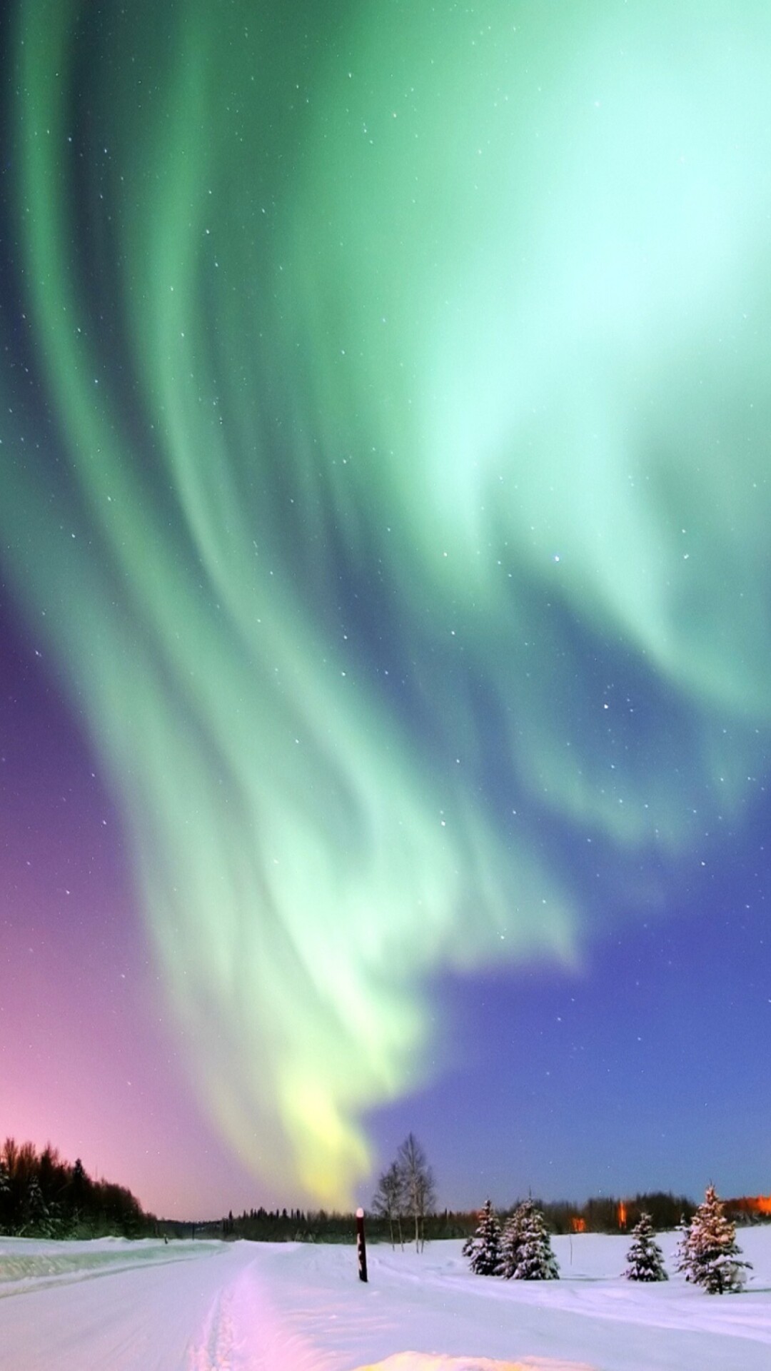 Aurora Borealis: Light display in the sky that is caused by particles from the sun interacting with Earth’s magnetic field. 1080x1920 Full HD Wallpaper.