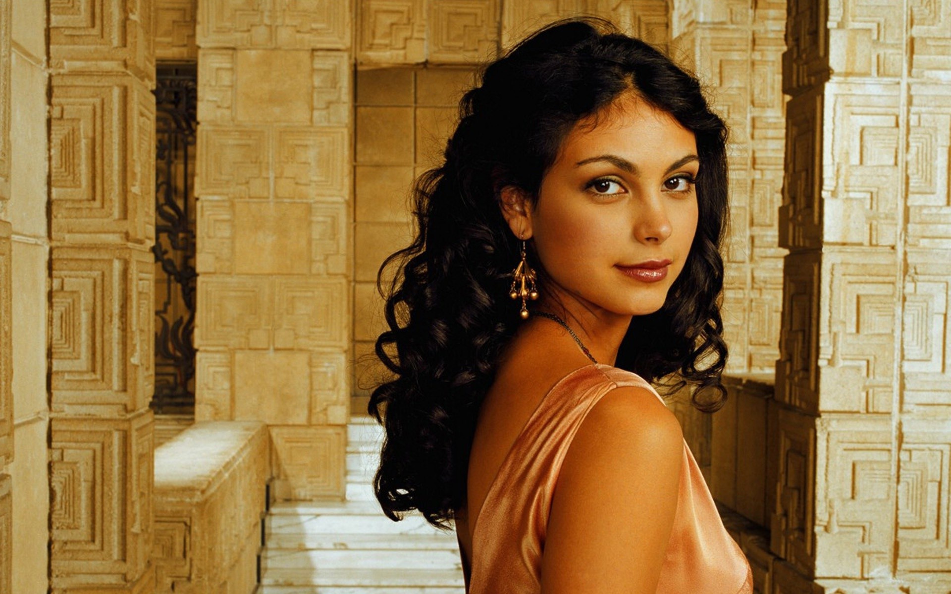 Morena Baccarin, Playing Copycat, Deadpool movie, The Mary Sue, 1920x1200 HD Desktop