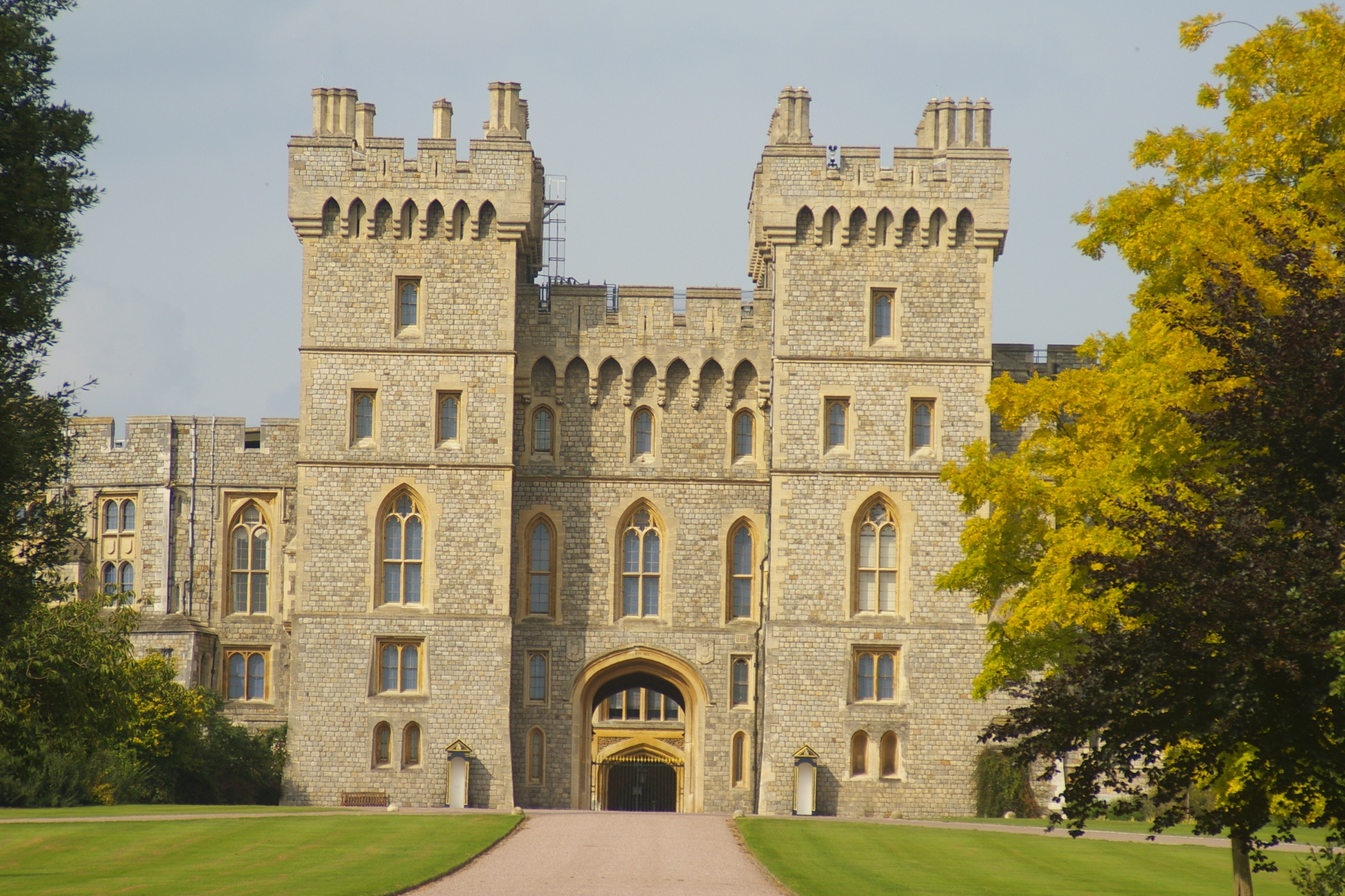 Windsor Castle wallpapers, Man-made wonders, 4K images, Breathtaking pictures, 2400x1600 HD Desktop