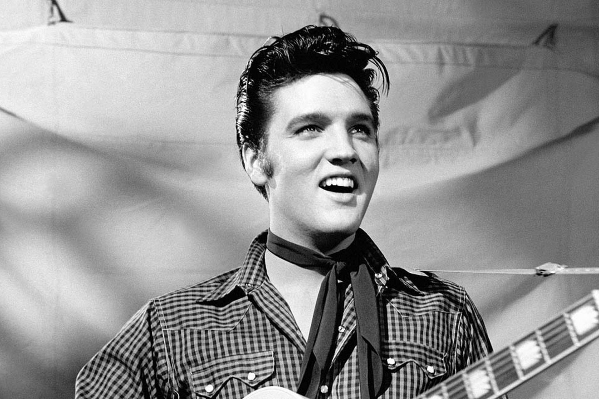 Elvis Presley: The King, Famous American singer and performer, “If I Can Dream”. 1920x1280 HD Wallpaper.