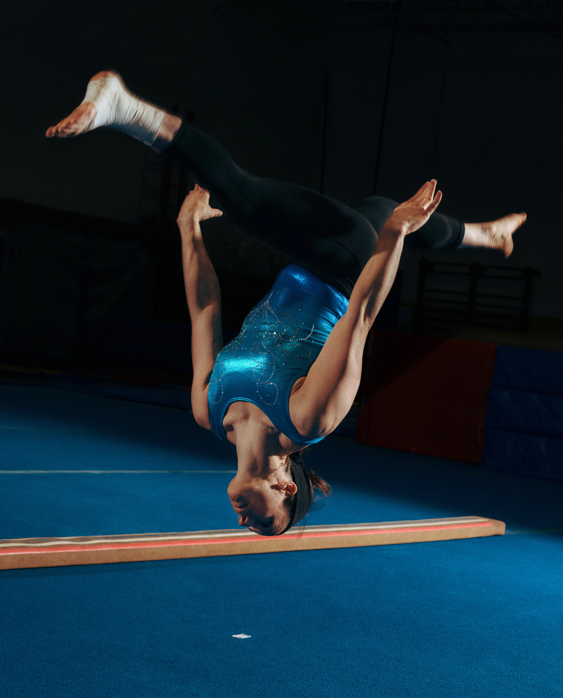 Floor (Gymnastics): Chellsie Memmel, A retired American artistic gymnast, The 2005 world all-around champion. 1800x2240 HD Background.