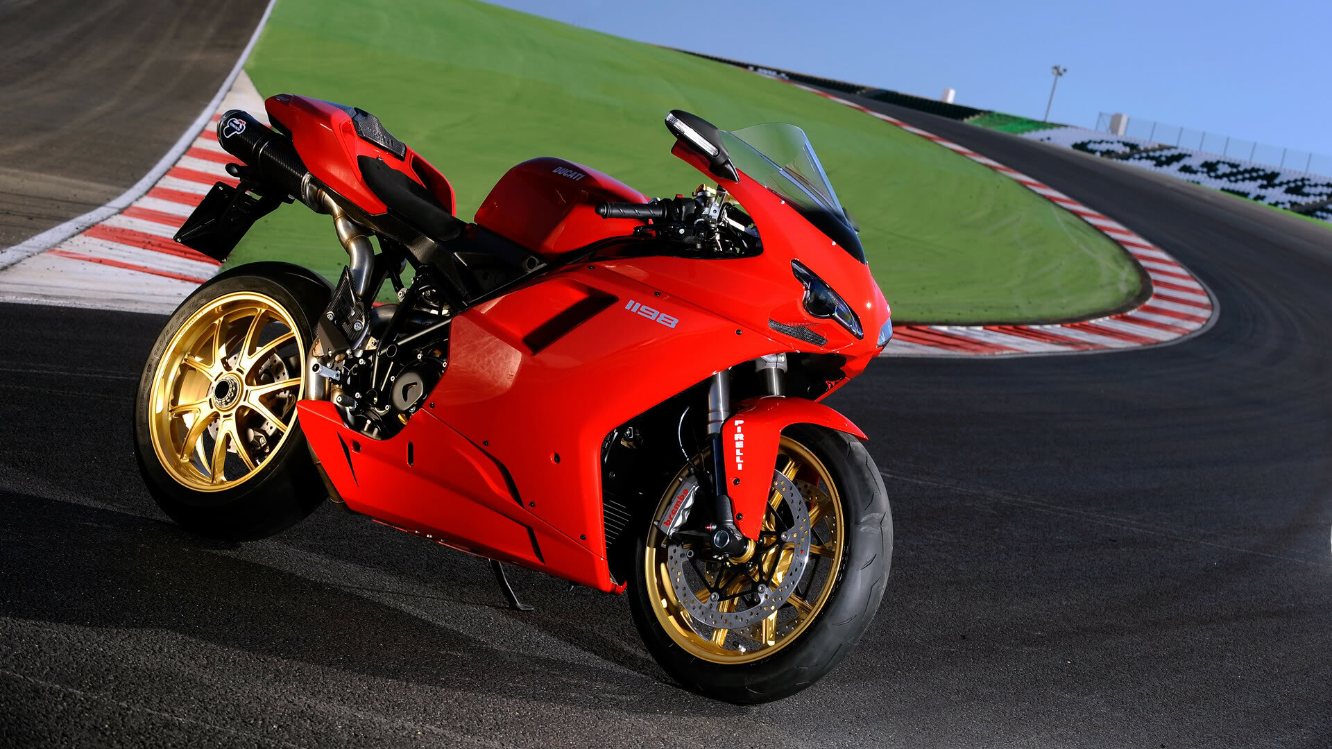 Ducati: The 999R Xerox race replica model was introduced in 2006, 1198. 1920x1080 Full HD Wallpaper.