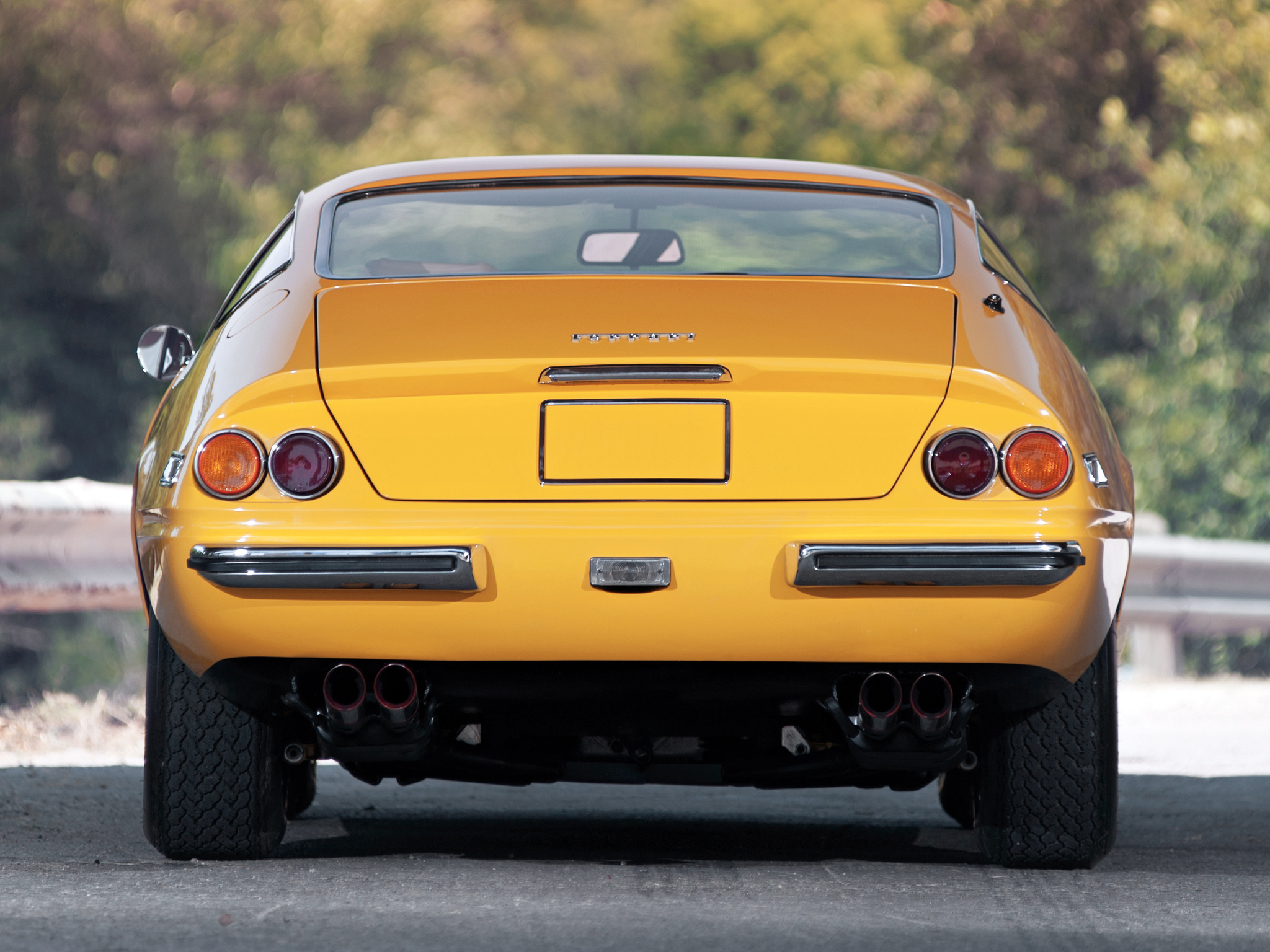 Ferrari Daytona, Iconic car, Photo gallery, Sleek design, 2050x1540 HD Desktop
