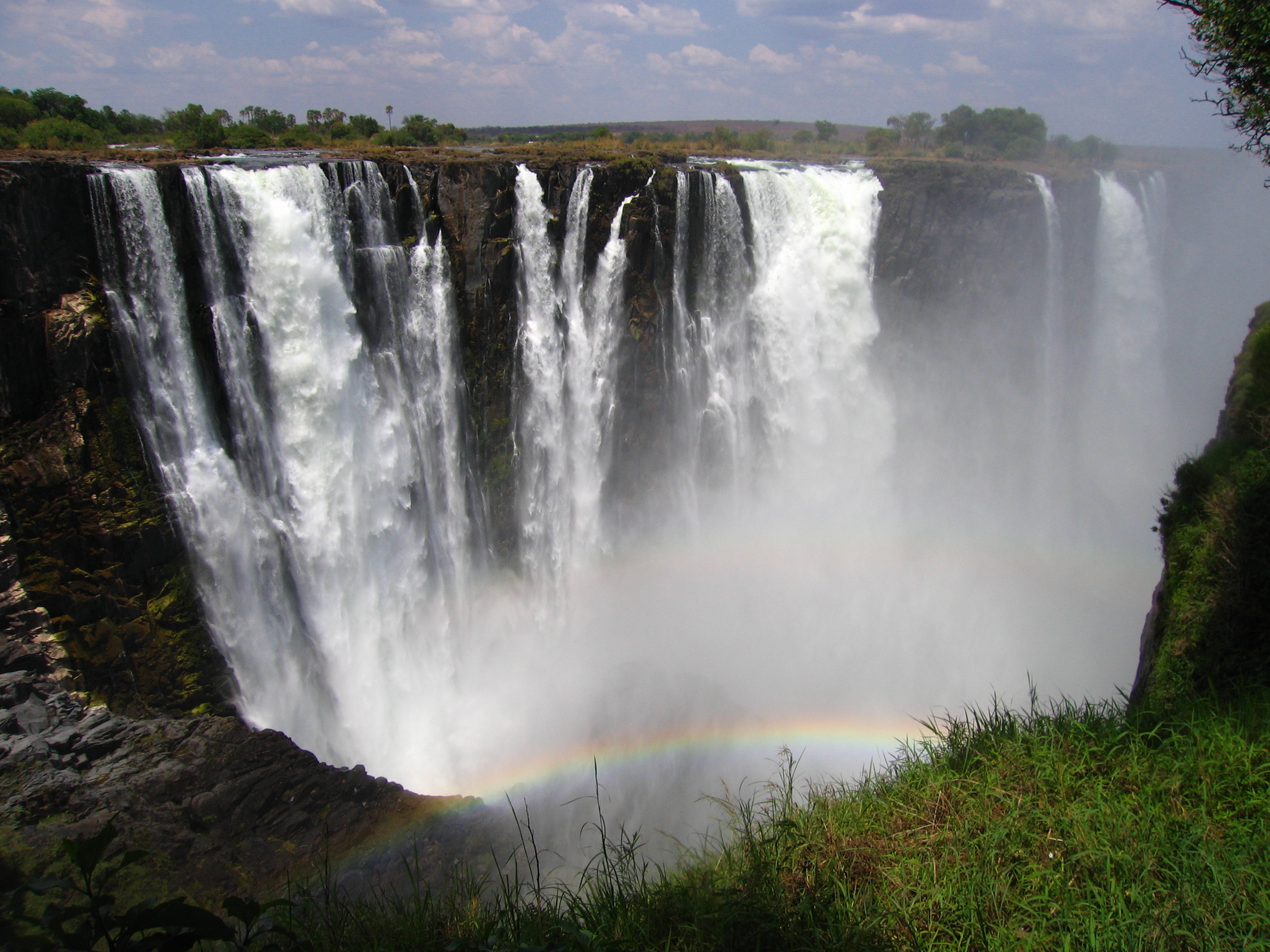 Victoria Falls, Zambia, Stunning wallpapers, Natural beauty, 2600x1950 HD Desktop