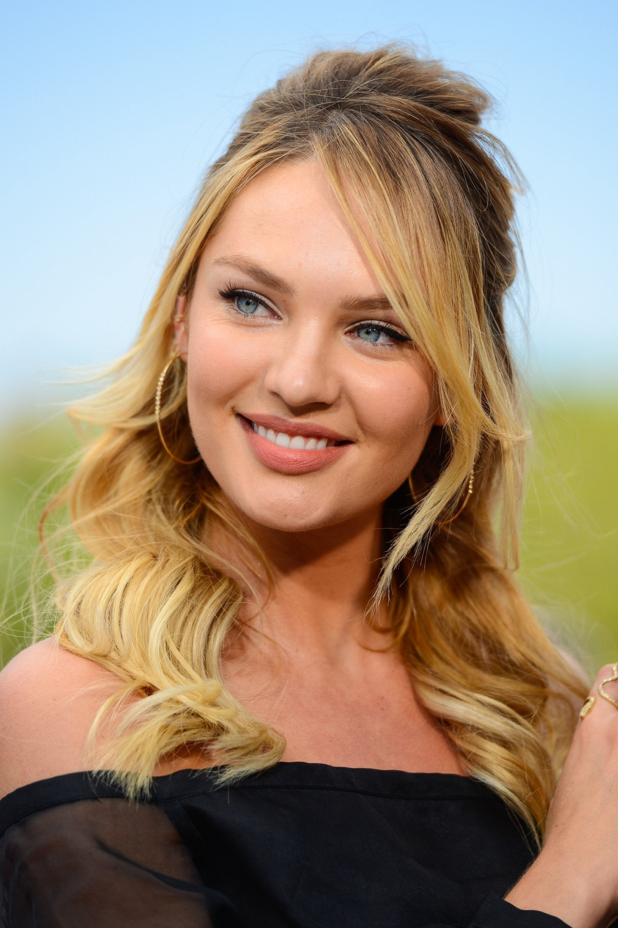 Candice Swanepoel, Model beauty, Smiling strapless dress, Wallpaper, 2000x3000 HD Phone