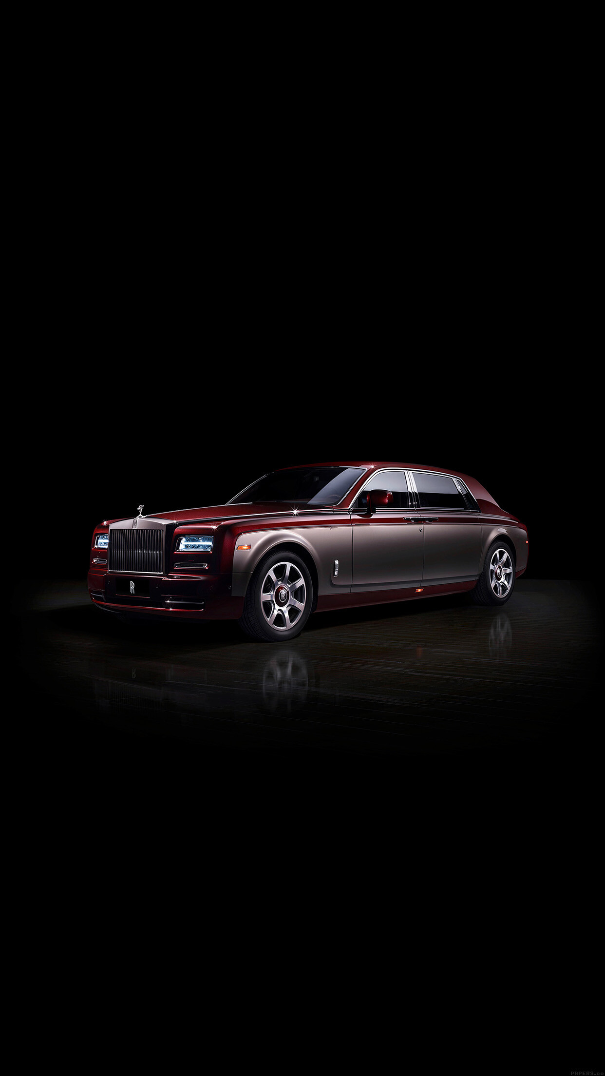 Rolls-Royce: Phantom, The company's brand has been in use since 1906. 1250x2210 HD Background.