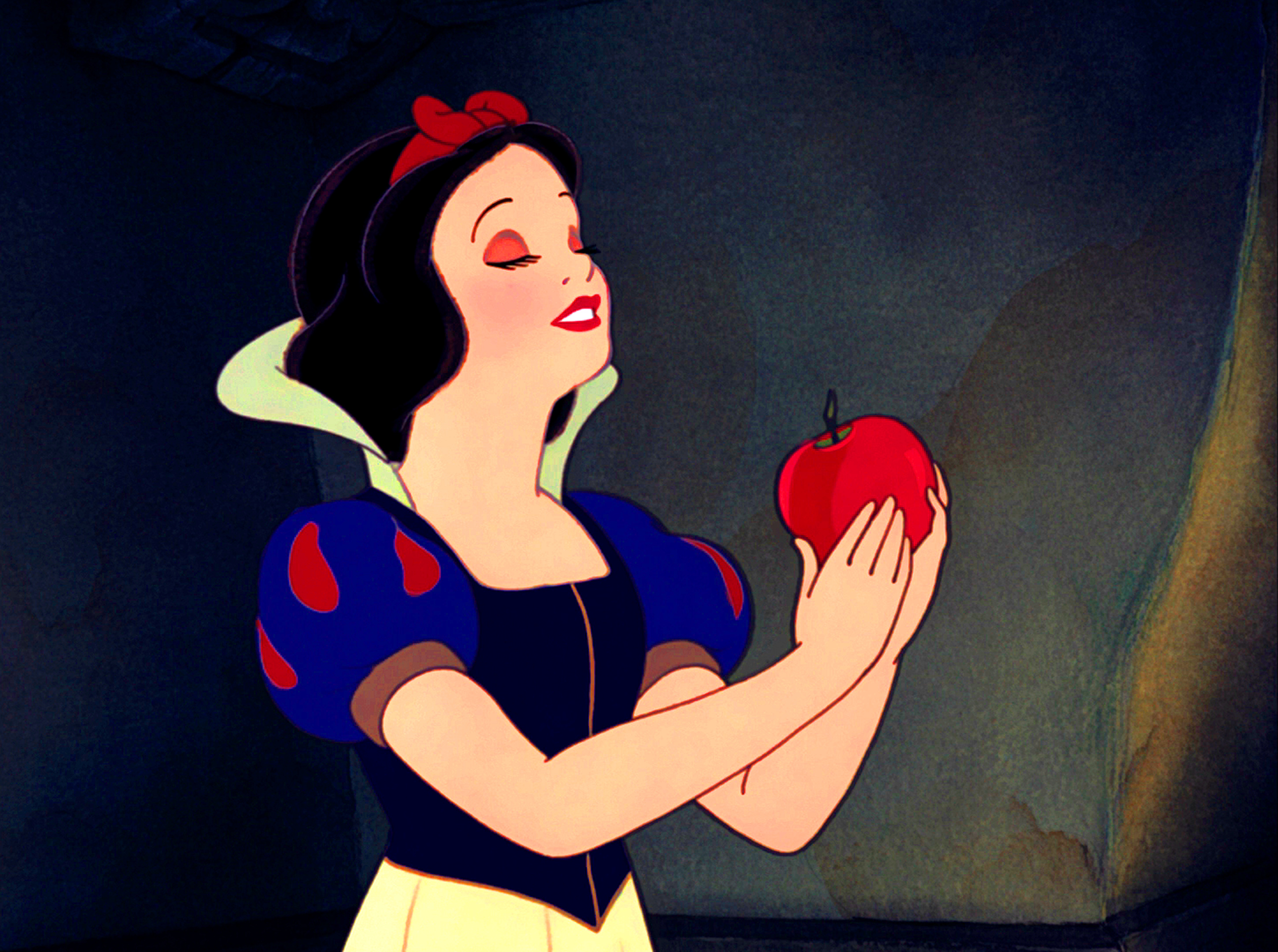 Walt Disney, Princess Snow White, Beloved character, Disney magic, 2580x1930 HD Desktop