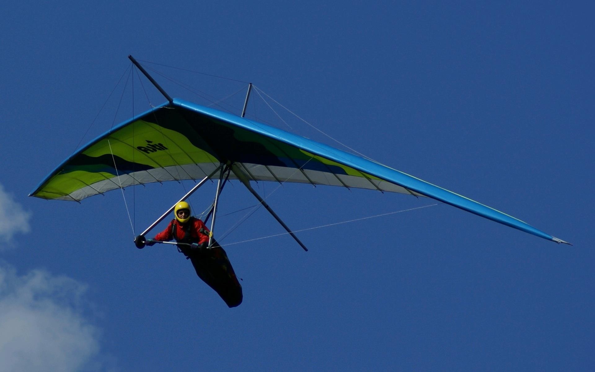 Hang Gliding: Windsports, A cocoon-like harness, Free-style flight maneuvers. 1920x1200 HD Background.