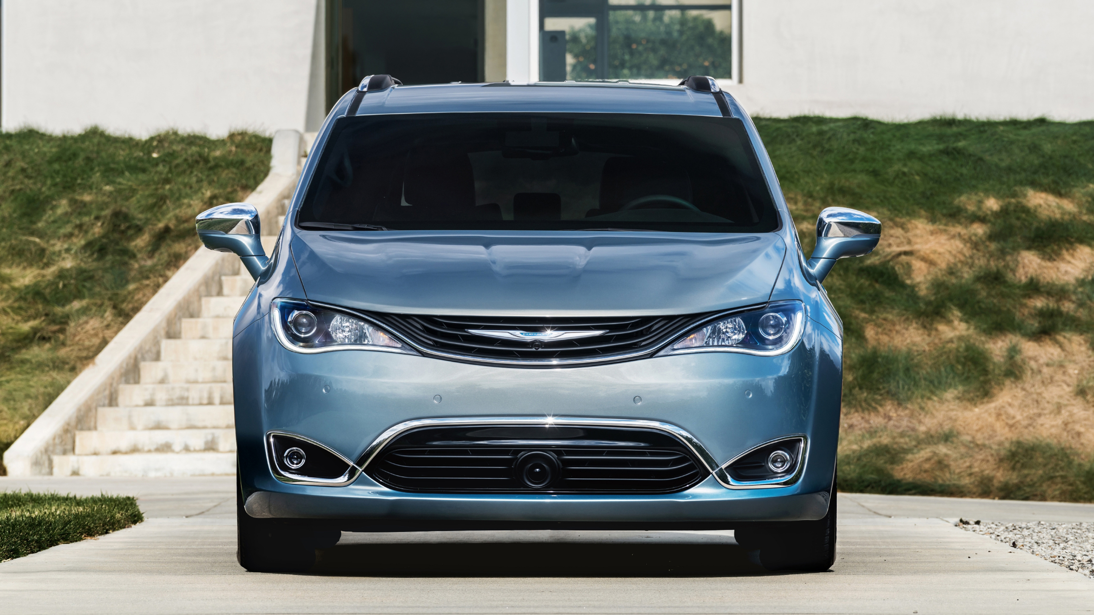 Chrysler Pacifica, Hybrid technology, Eco-friendly driving, Spacious and stylish, 3840x2160 4K Desktop