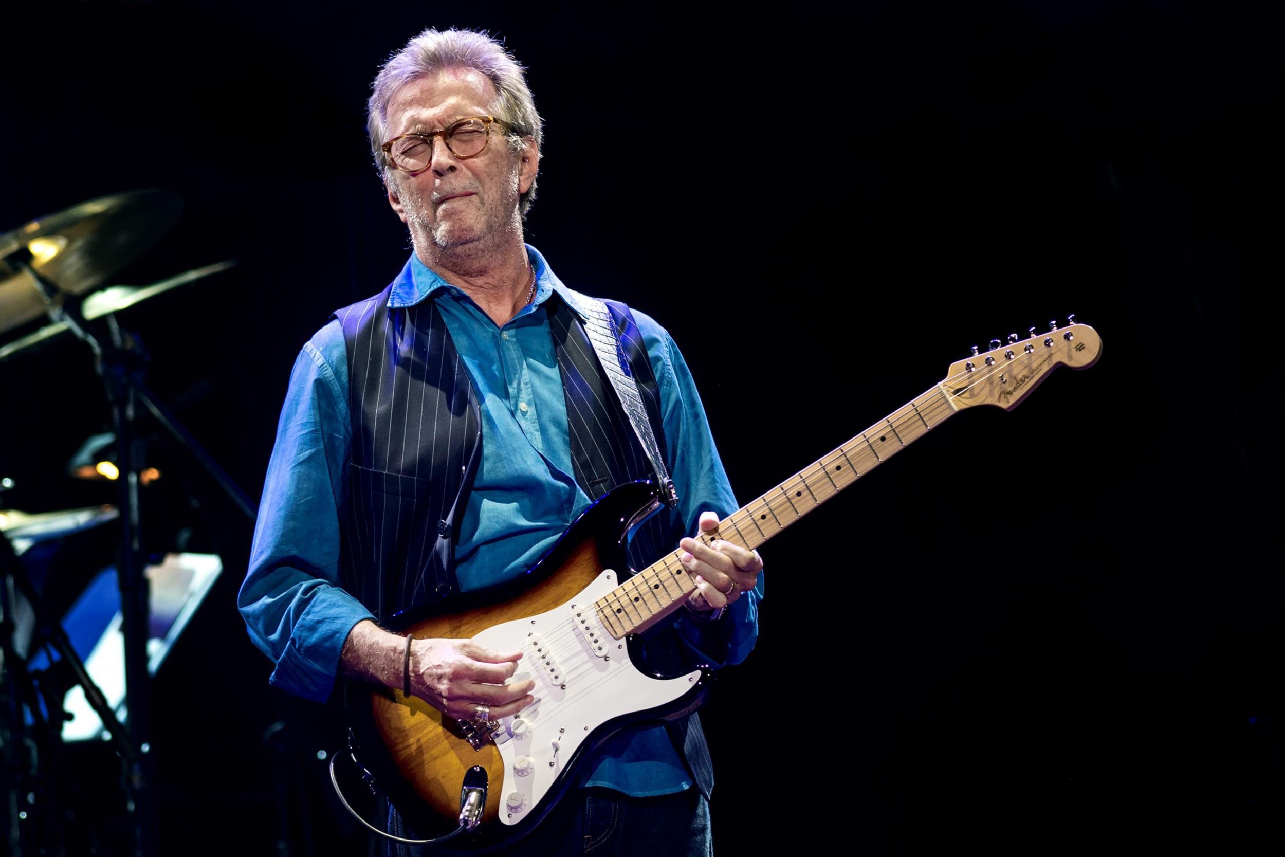 Eric Clapton, Inspirational melodies, Emotional depth, Legendary guitarist, 2500x1670 HD Desktop