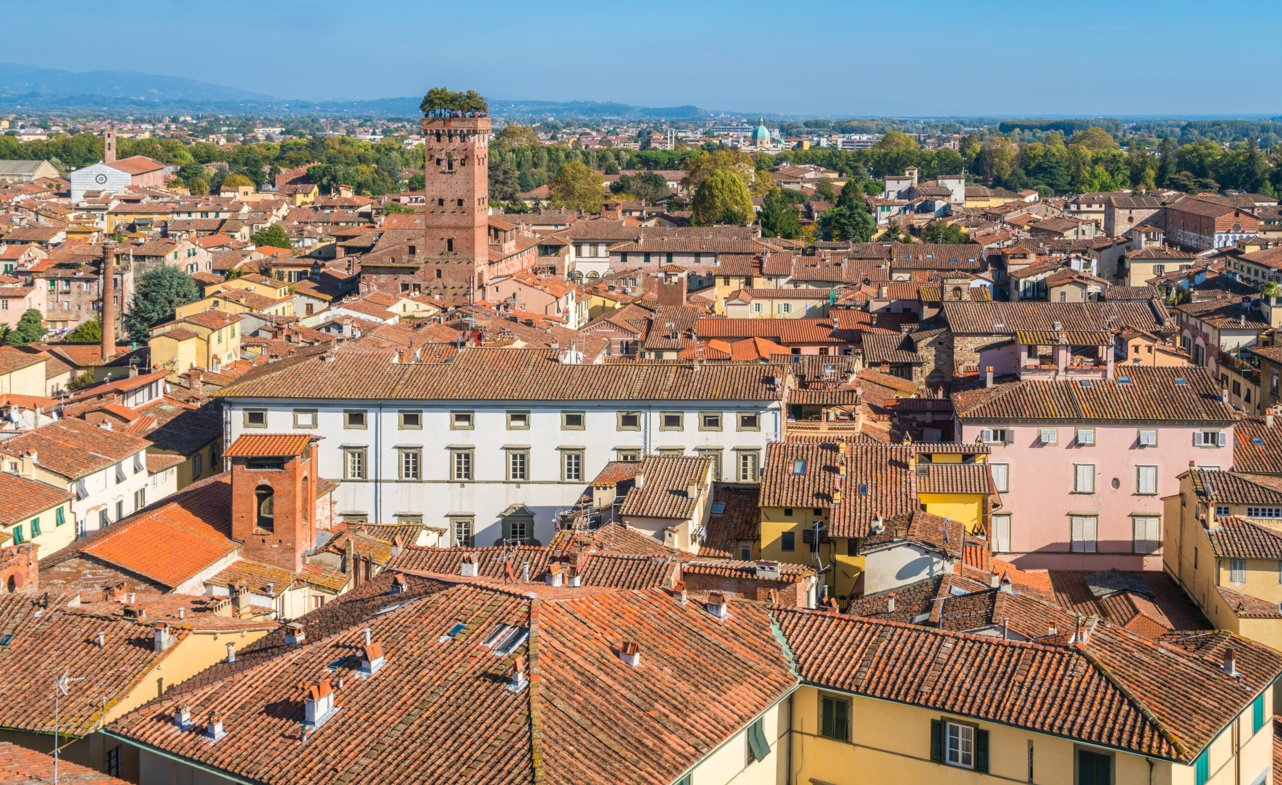Lucca's best experiences, Memorable activities, Italian adventure, Unforgettable moments, 2560x1570 HD Desktop