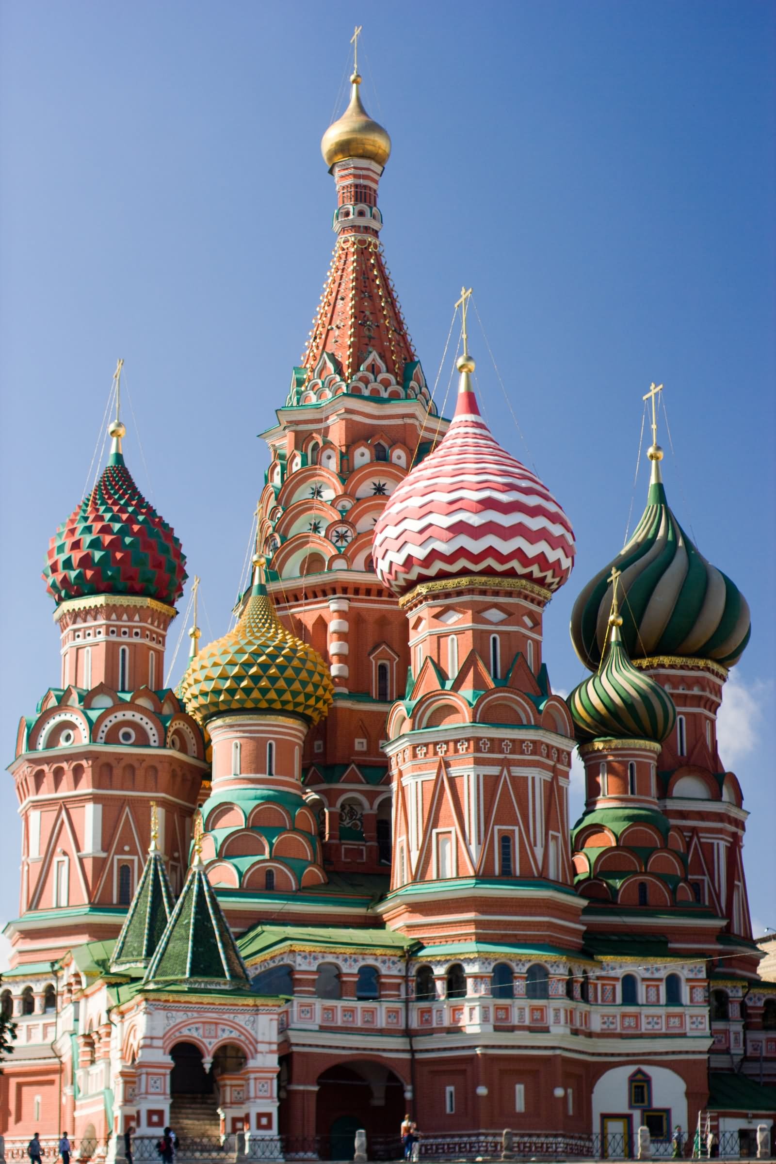 Moscow: Kremlin, Saint Basil's Cathedral, History, Architecture. 1600x2400 HD Background.
