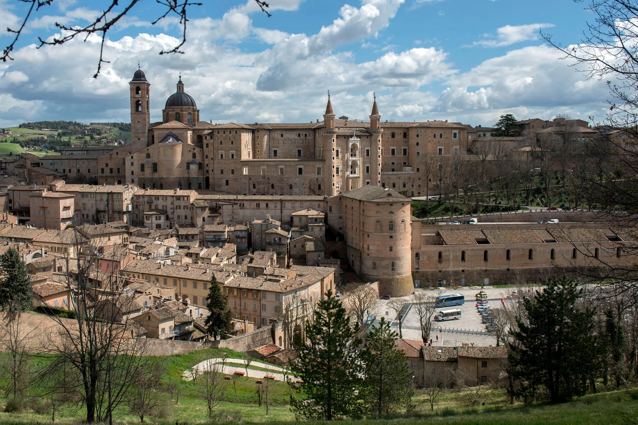 Urbino, Italian Renaissance, Wine, Travel, 2050x1370 HD Desktop