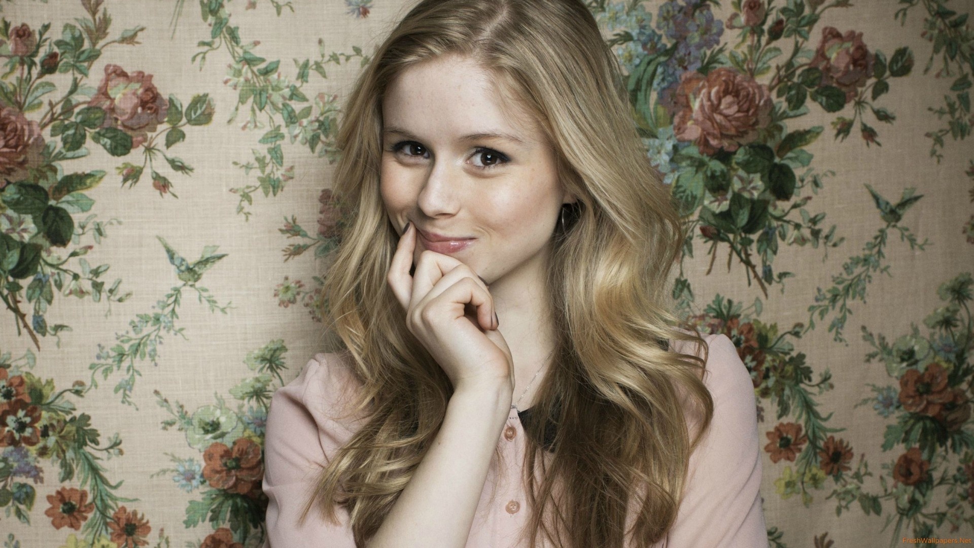 Erin Moriarty: An American actress and singer, Claire McCune (Captain Fantastic). 1920x1080 Full HD Background.