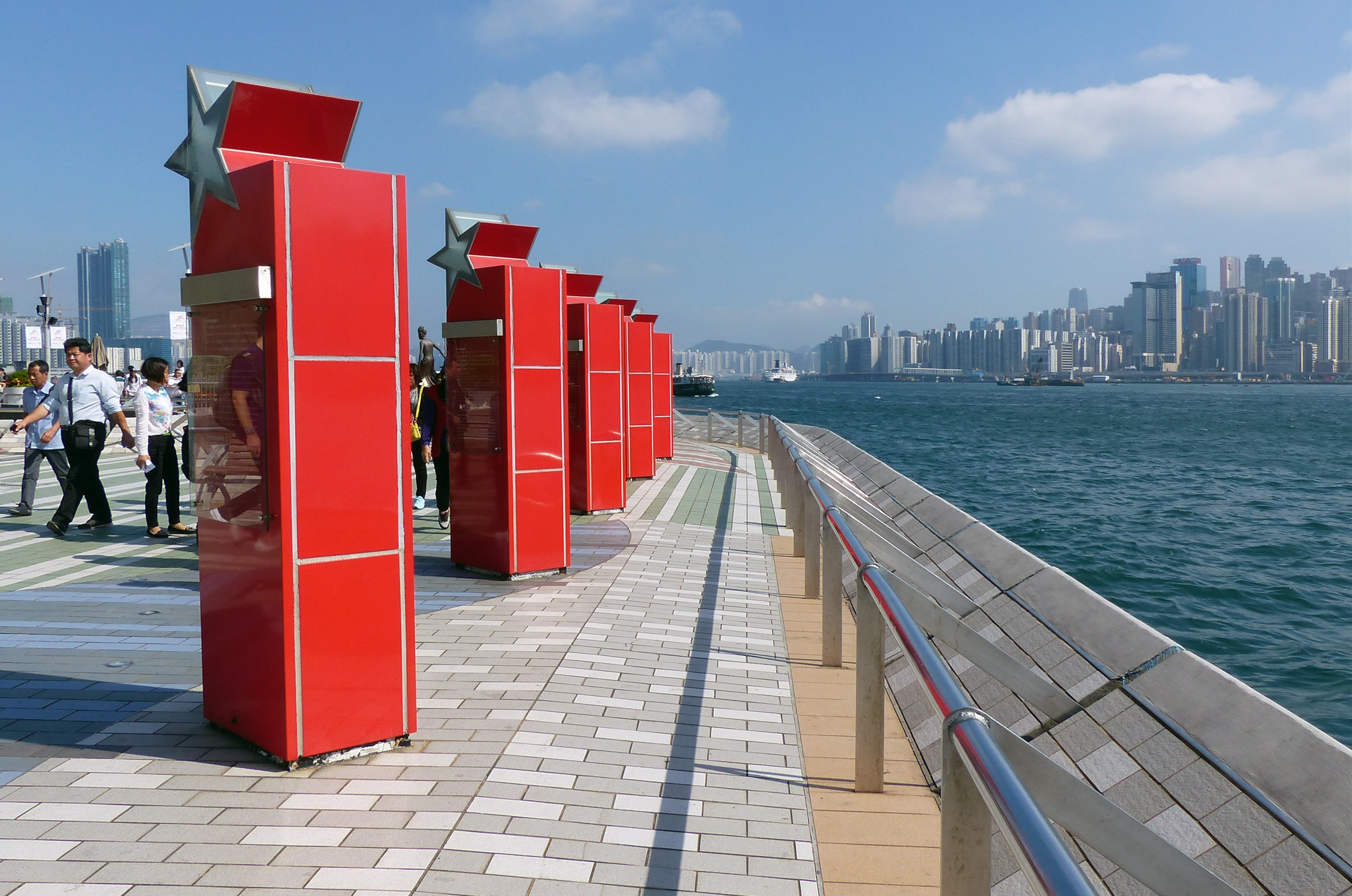City walkway, Red vehicle bridge, Victoria Harbour, Avenue of the Stars, 2400x1600 HD Desktop