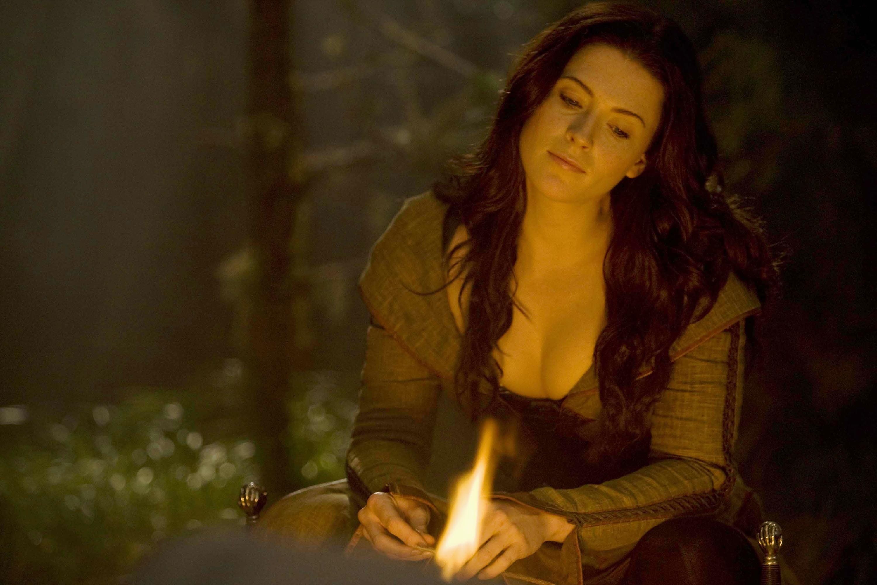 Legend of the Seeker (TV Series): Kahlan Amnell, The strongest among the Confessors. 3000x2000 HD Wallpaper.