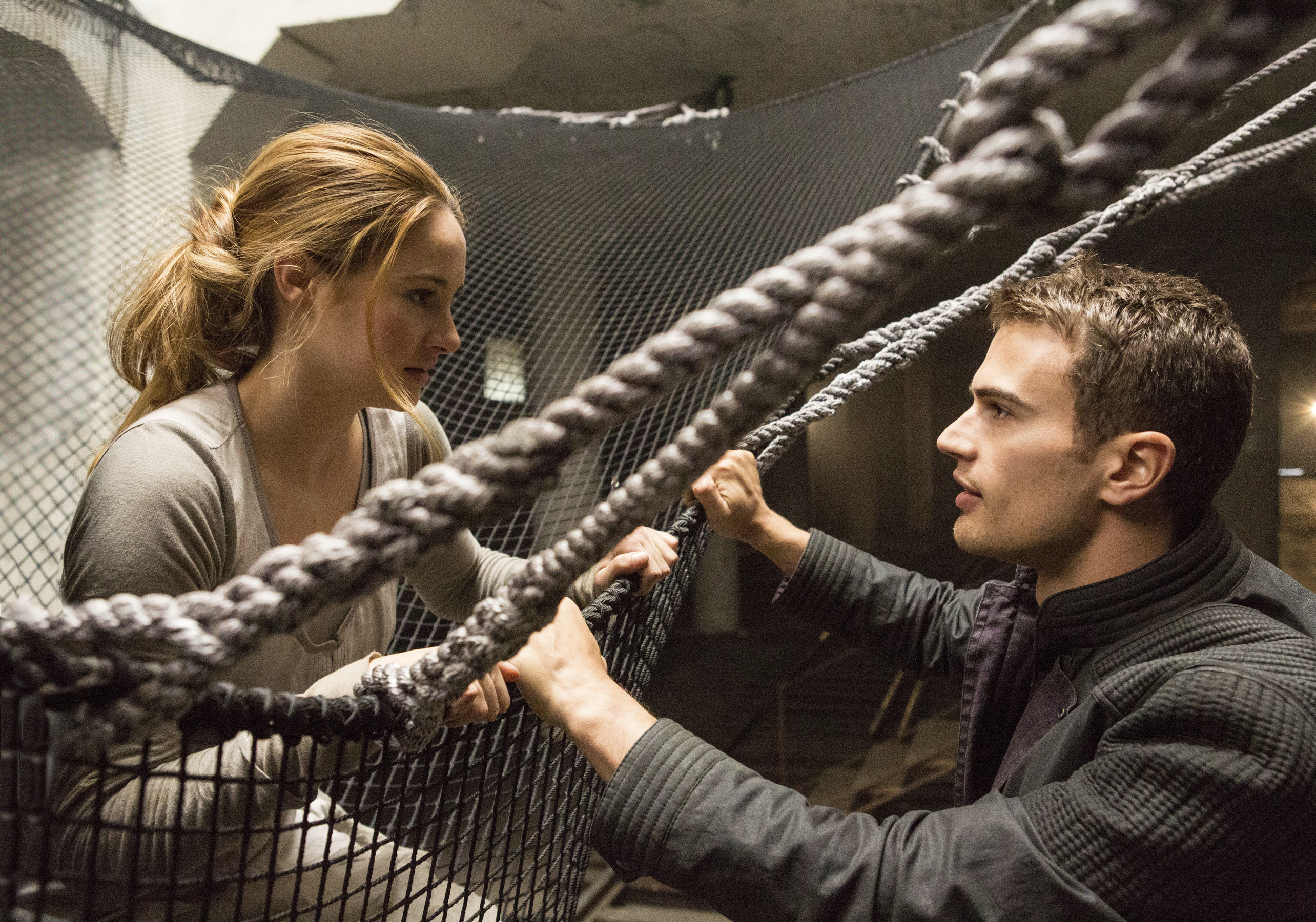 Theo James, Living with words, Movie archives, Divergent series, 2570x1800 HD Desktop