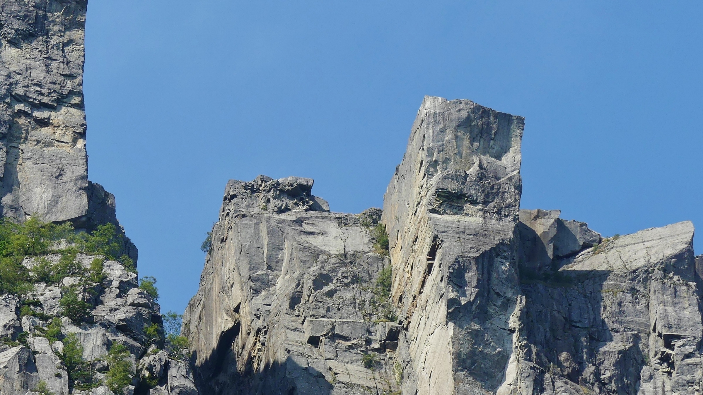 Pulpit Rock, Songesand, Lysefjord, Wanderlust, 2400x1350 HD Desktop