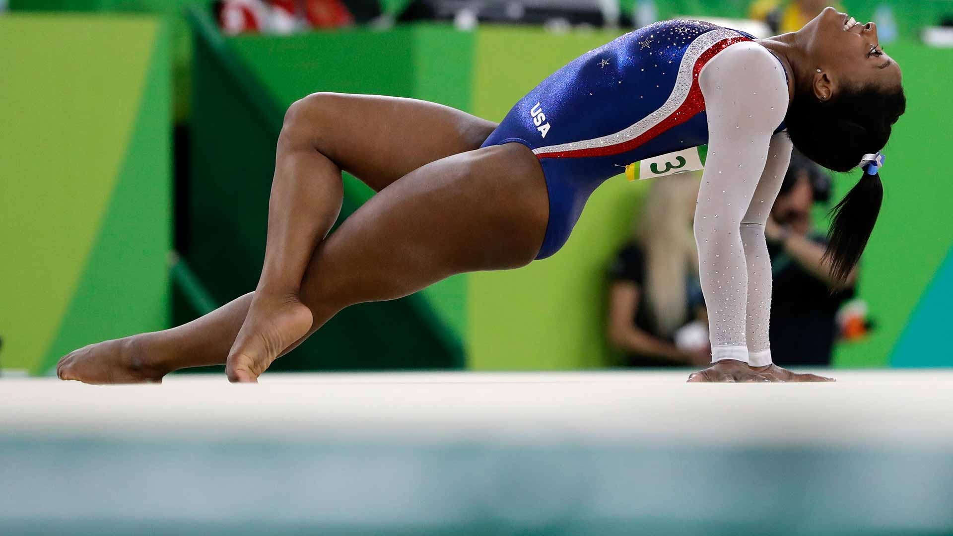 Floor (Gymnastics): Simone Biles, The 2016 Rio Summer Olympics All-around Champion. 1920x1080 Full HD Wallpaper.