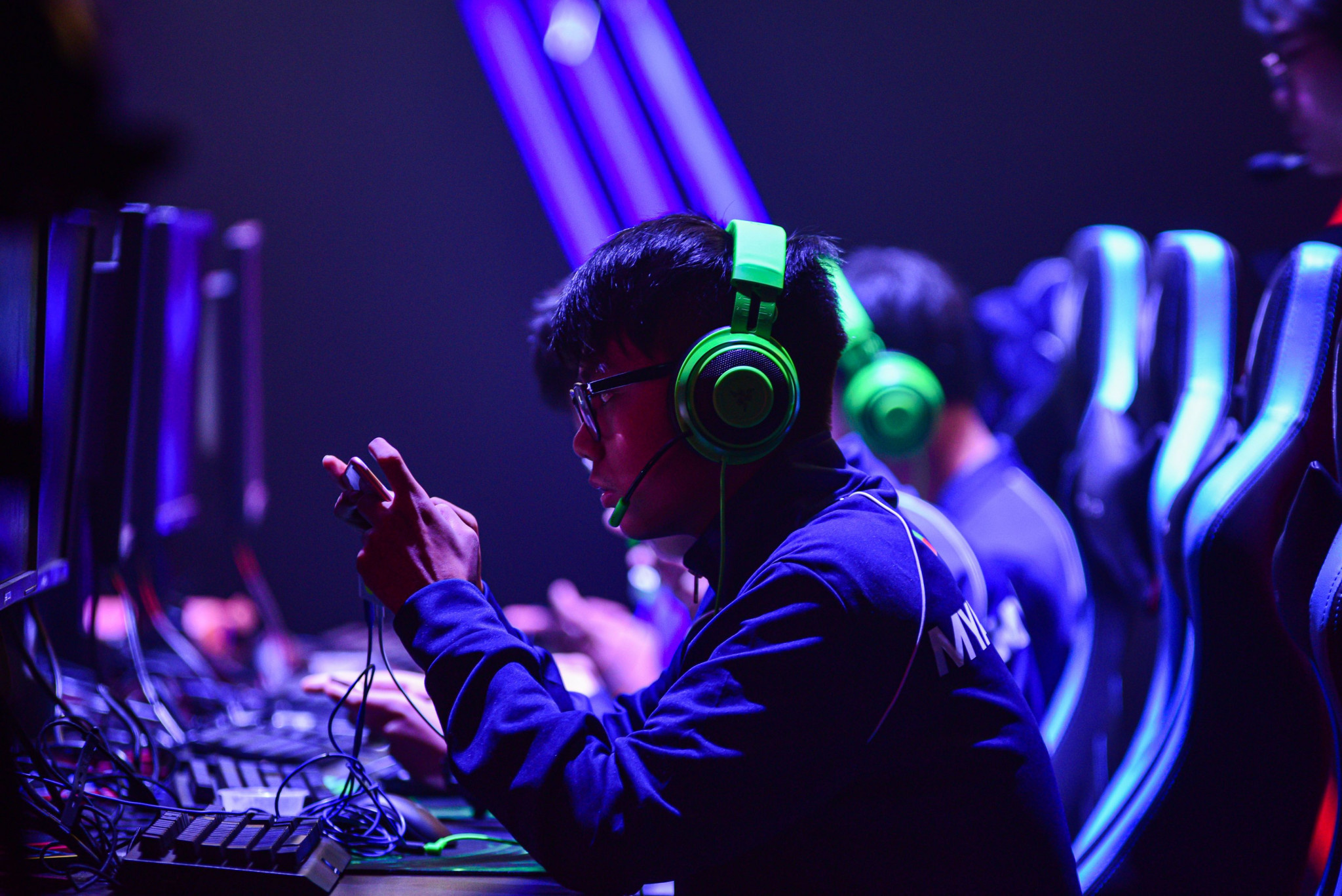Esports: PC club in Thailand, Gaming headset, Competitive and recreational gaming. 2050x1370 HD Background.