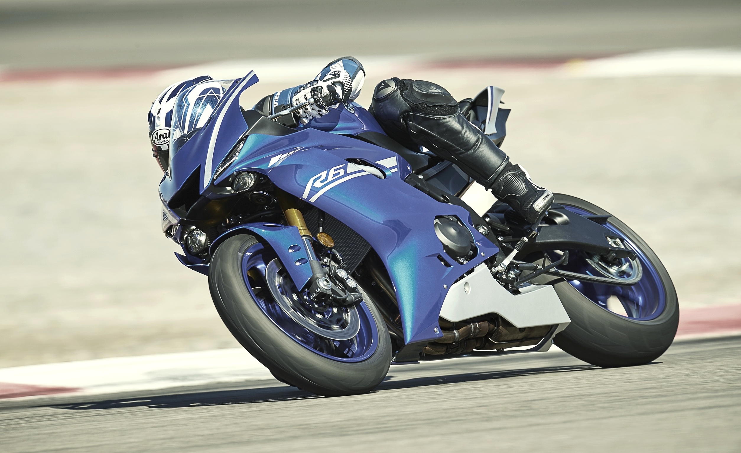 Yamaha YZF-R6, Sportbike perfection, Refreshed version, Cutting-edge technology, 2510x1540 HD Desktop