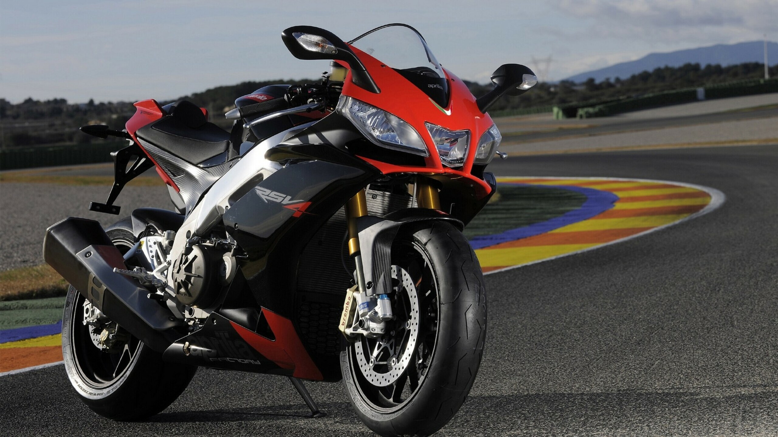 Aprilia: RSV4, Italian motorcycle, Production began in 2008. 2560x1440 HD Wallpaper.