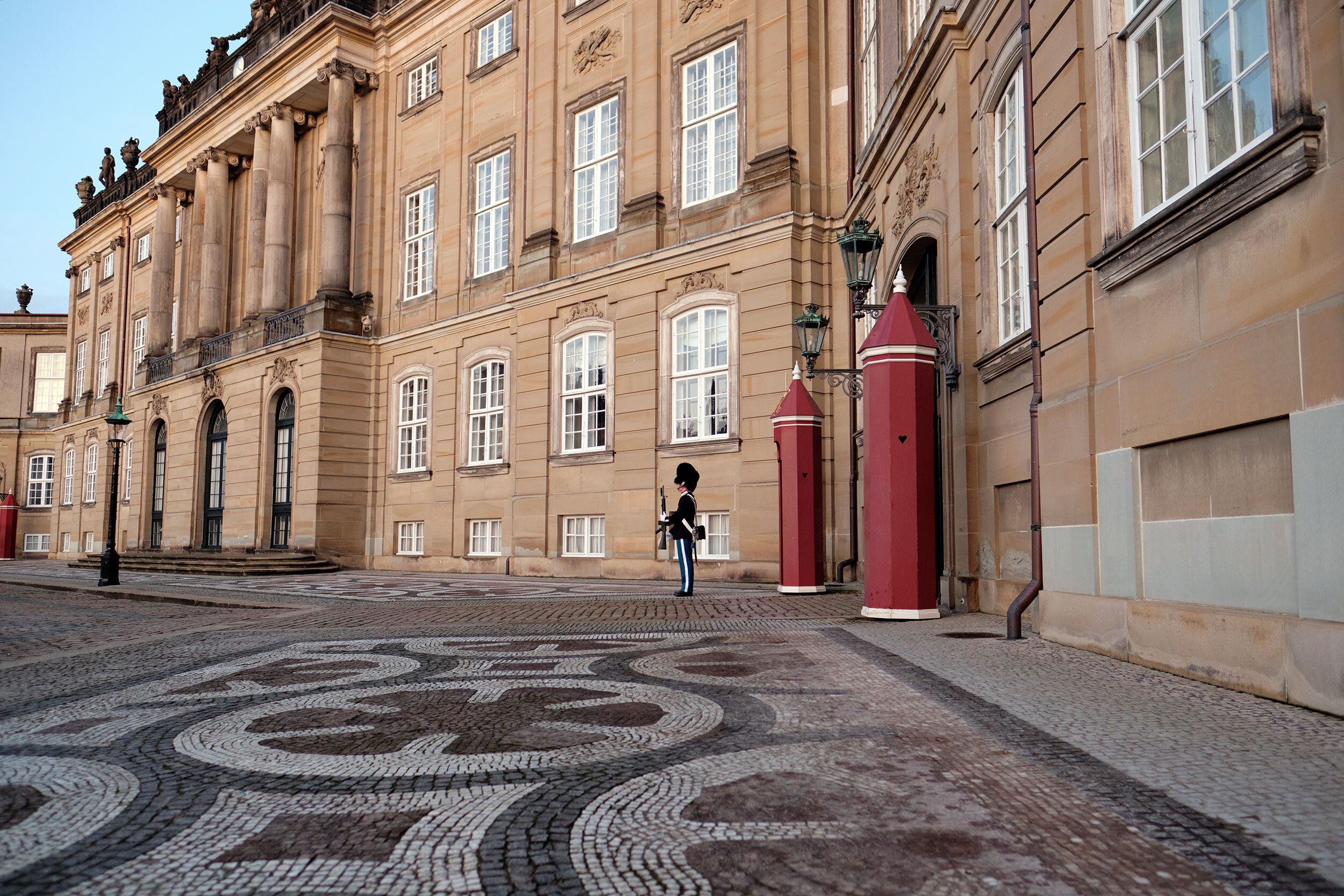 Amalienborg Palace, Fujifilm XF 16mm R WR, Travel Photography, Capturing Memories, 2500x1670 HD Desktop