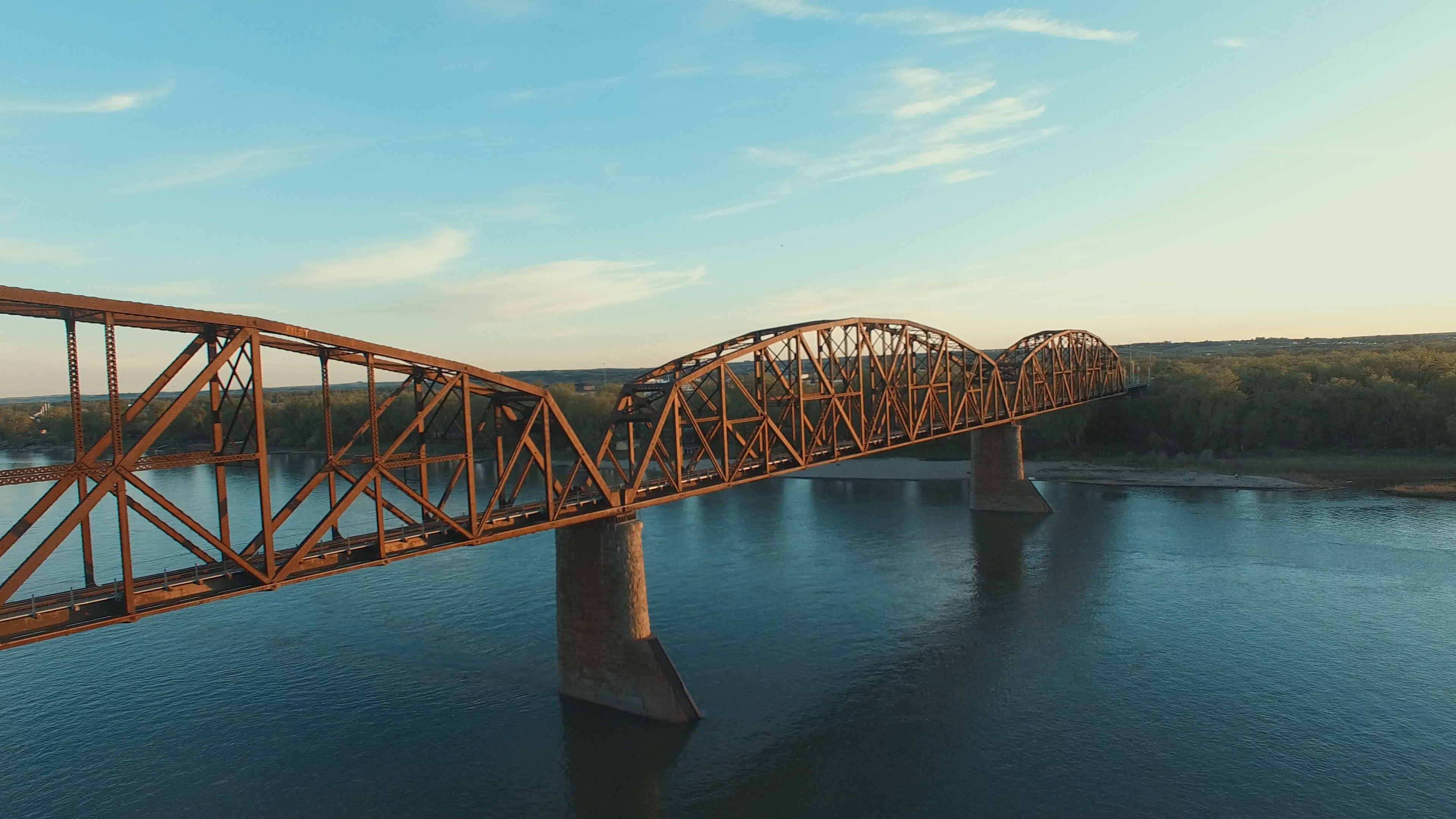 The Missouri River, Travels, Bridge view, Urban landscape, 3840x2160 4K Desktop