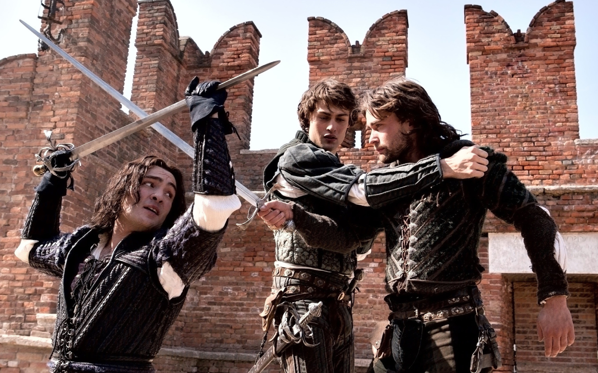 Romeo + Juliet, Tybalt and Mercutio, Memorable characters, Dramatic conflict, 1920x1200 HD Desktop