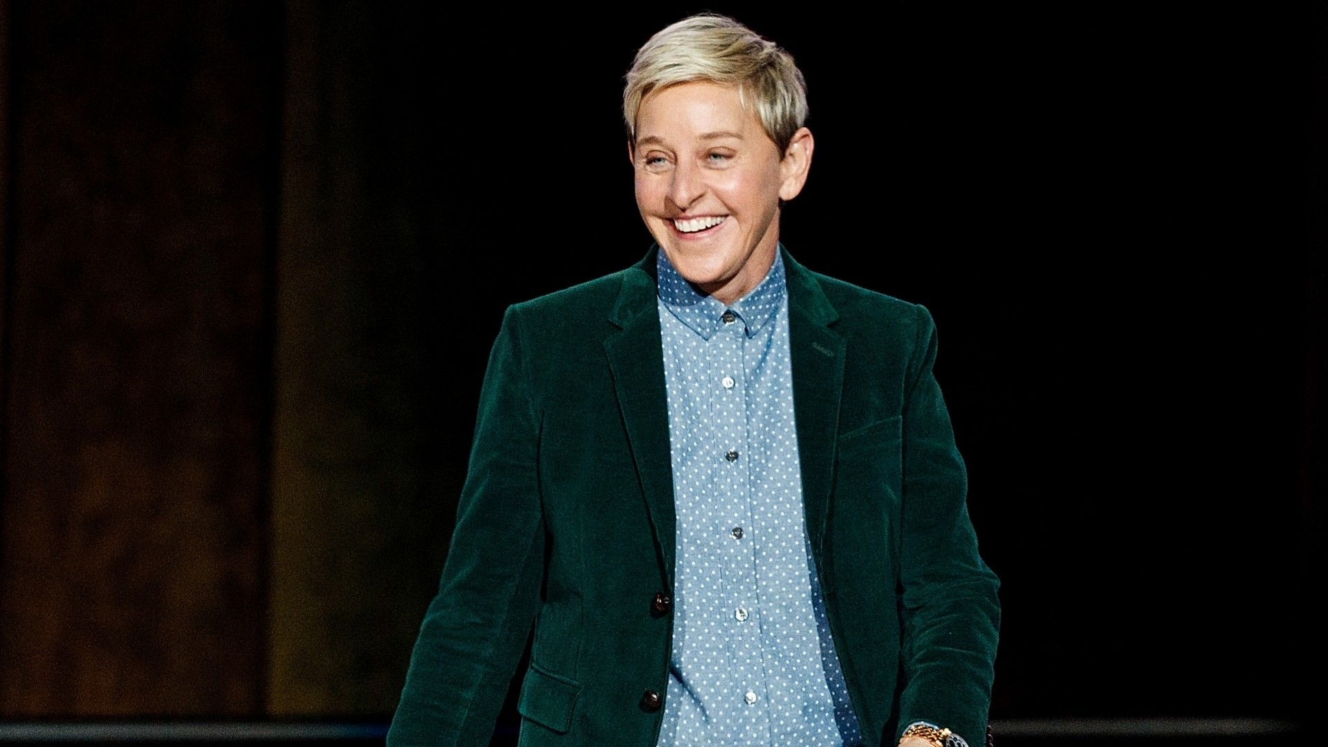 Ellen DeGeneres: One of the most coveted hosts, The Louisiana native. 1920x1080 Full HD Background.