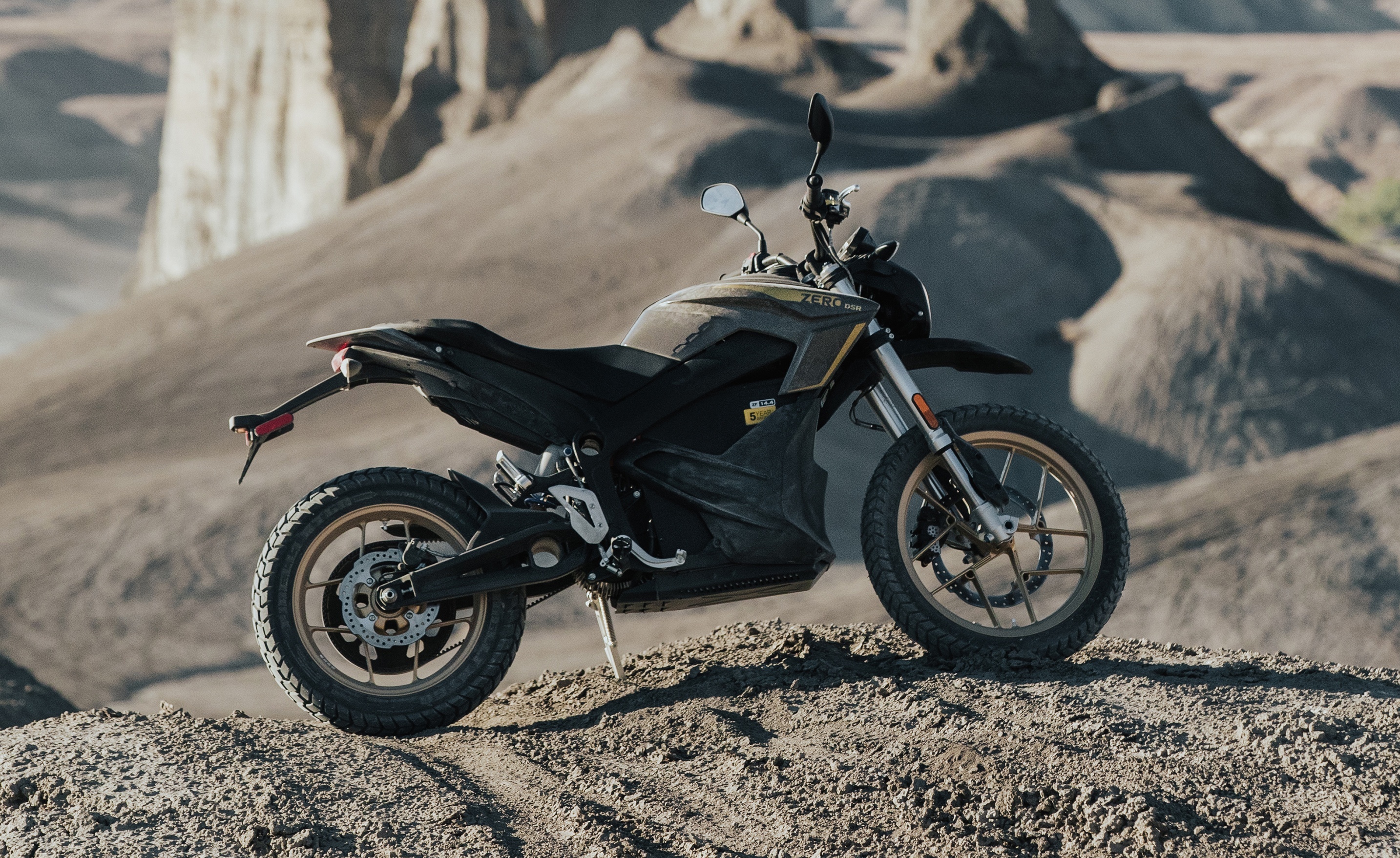 Zero DSR, Redesigned for 2022, Unleash your ride, Electric superiority, 2870x1760 HD Desktop