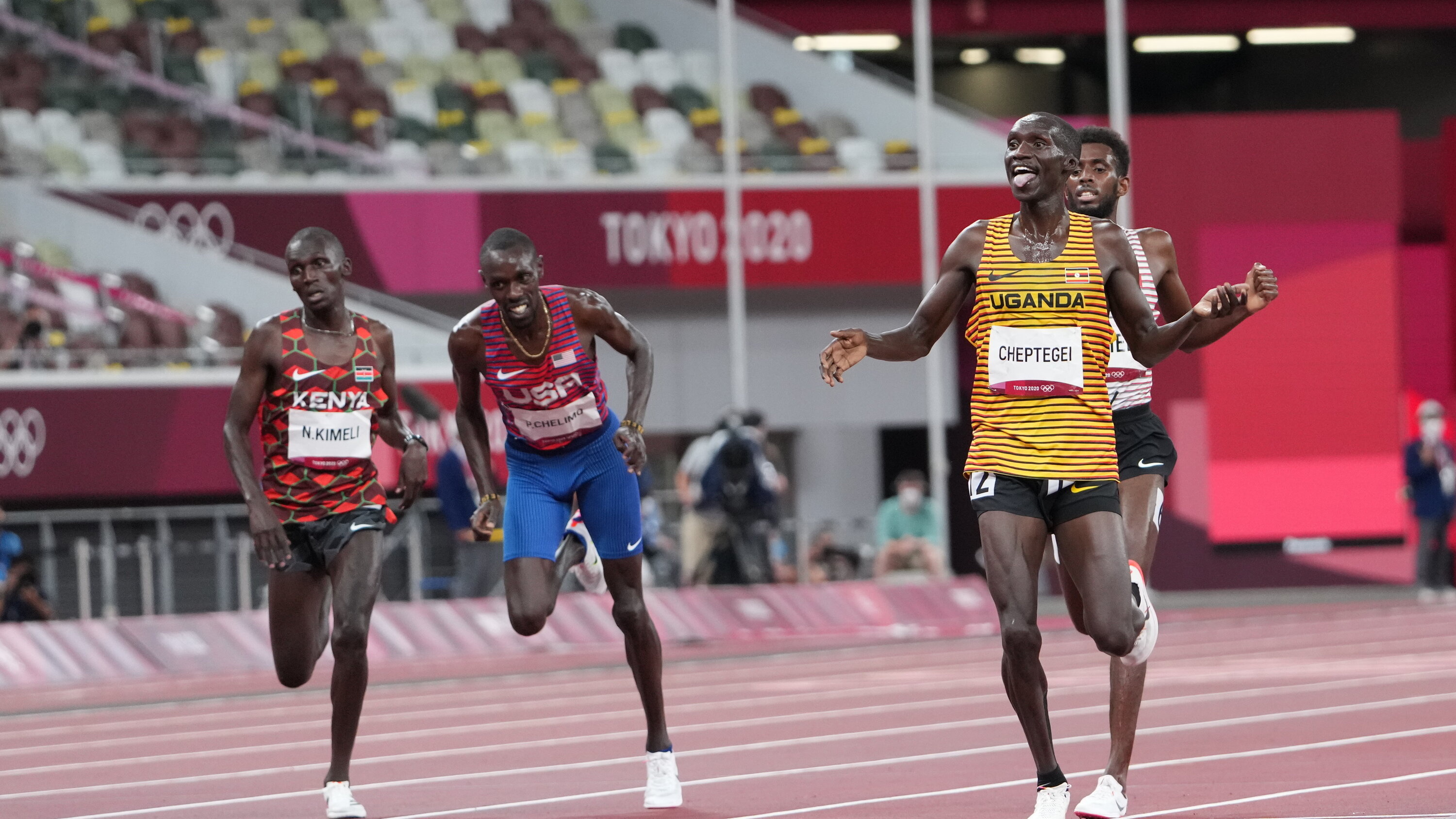 Joshua Cheptegei, Men's 5, 000 meters, Mohammed Ahmed, Silver medalist, 3000x1690 HD Desktop