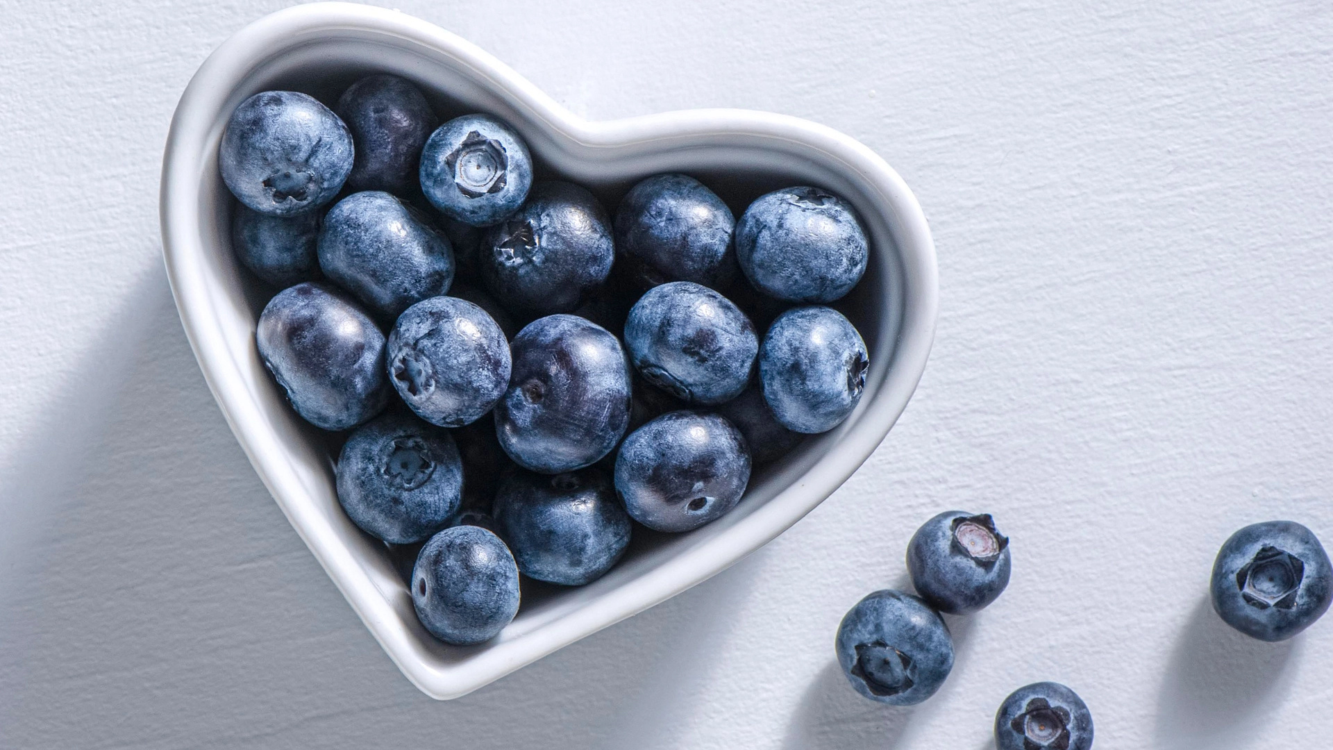 Blueberry health benefits, Nutrient-packed superfood, Antioxidant-rich, Delicious and nutritious, 1920x1080 Full HD Desktop