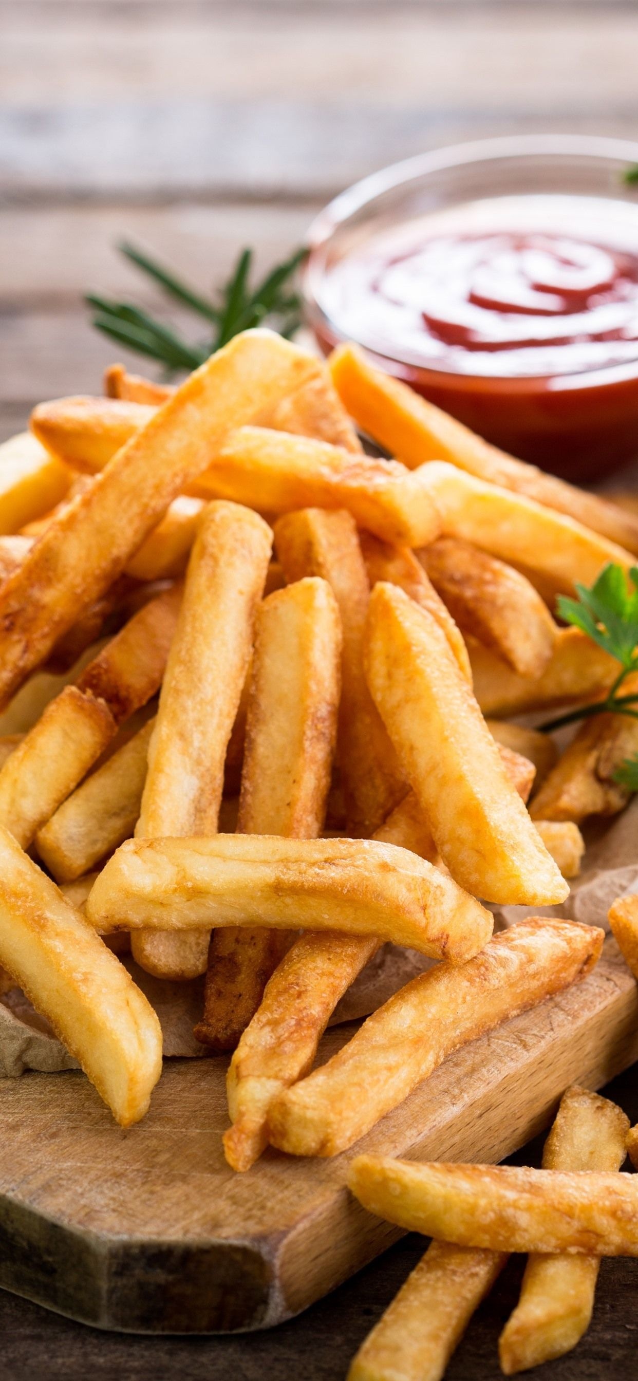 French Fries: Cut into different shapes, such as wedges, curls, or thin strips. 1250x2690 HD Wallpaper.