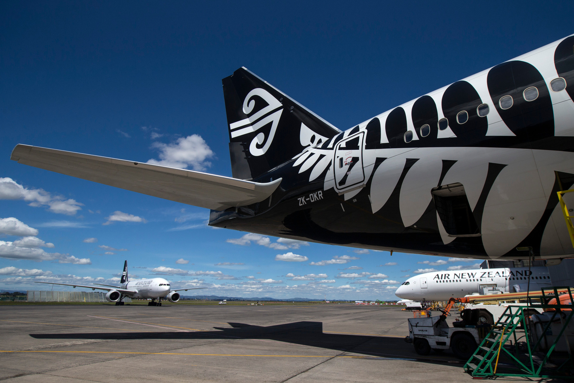Air new zealand. Air New Zealand флот. Air New Zealand самолеты. Air New Zealand турбовинтовой. Хвост самолета.