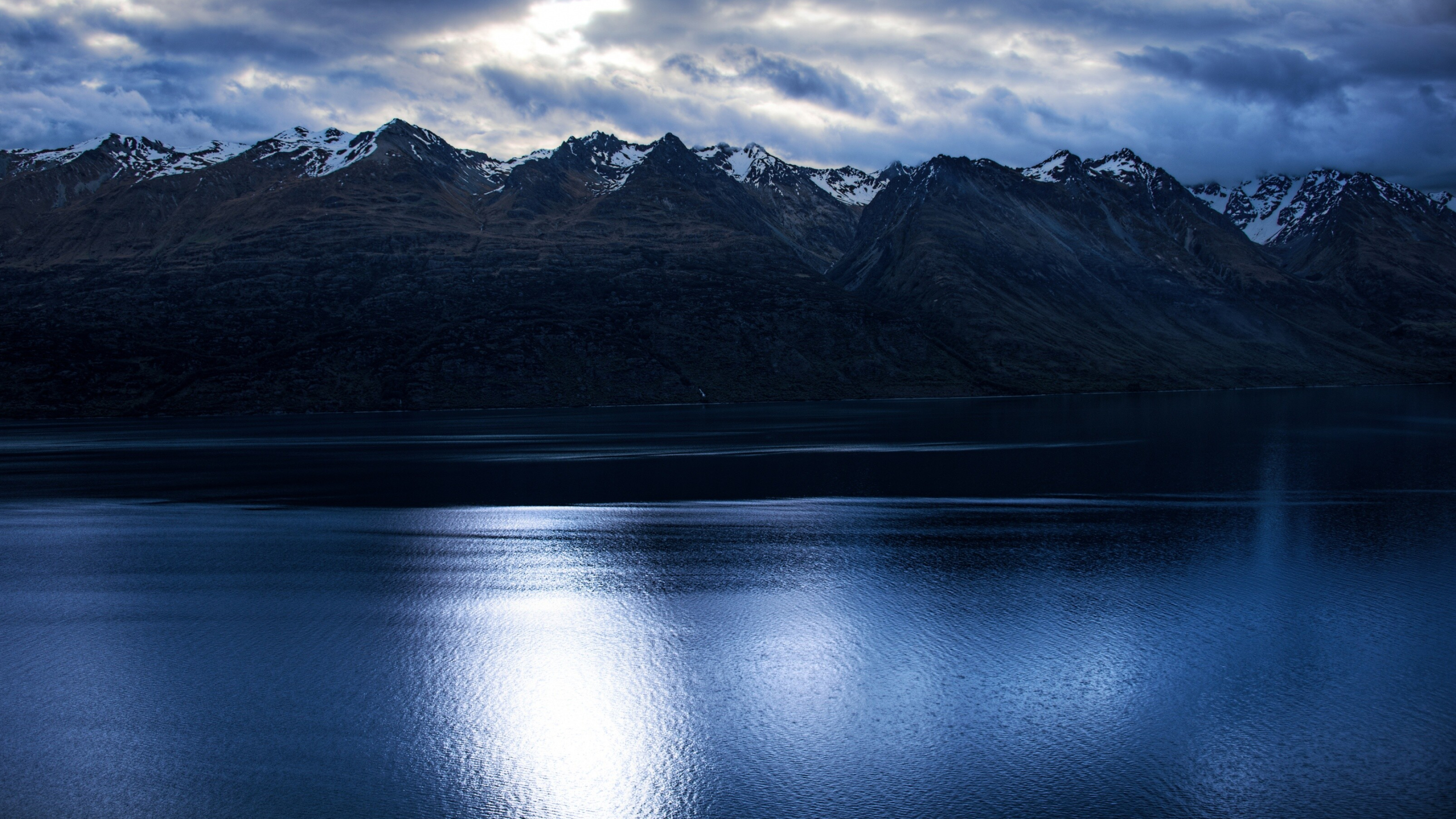 New Zealand: Queenstown, The country was the first to give women the right to vote. 3560x2000 HD Background.
