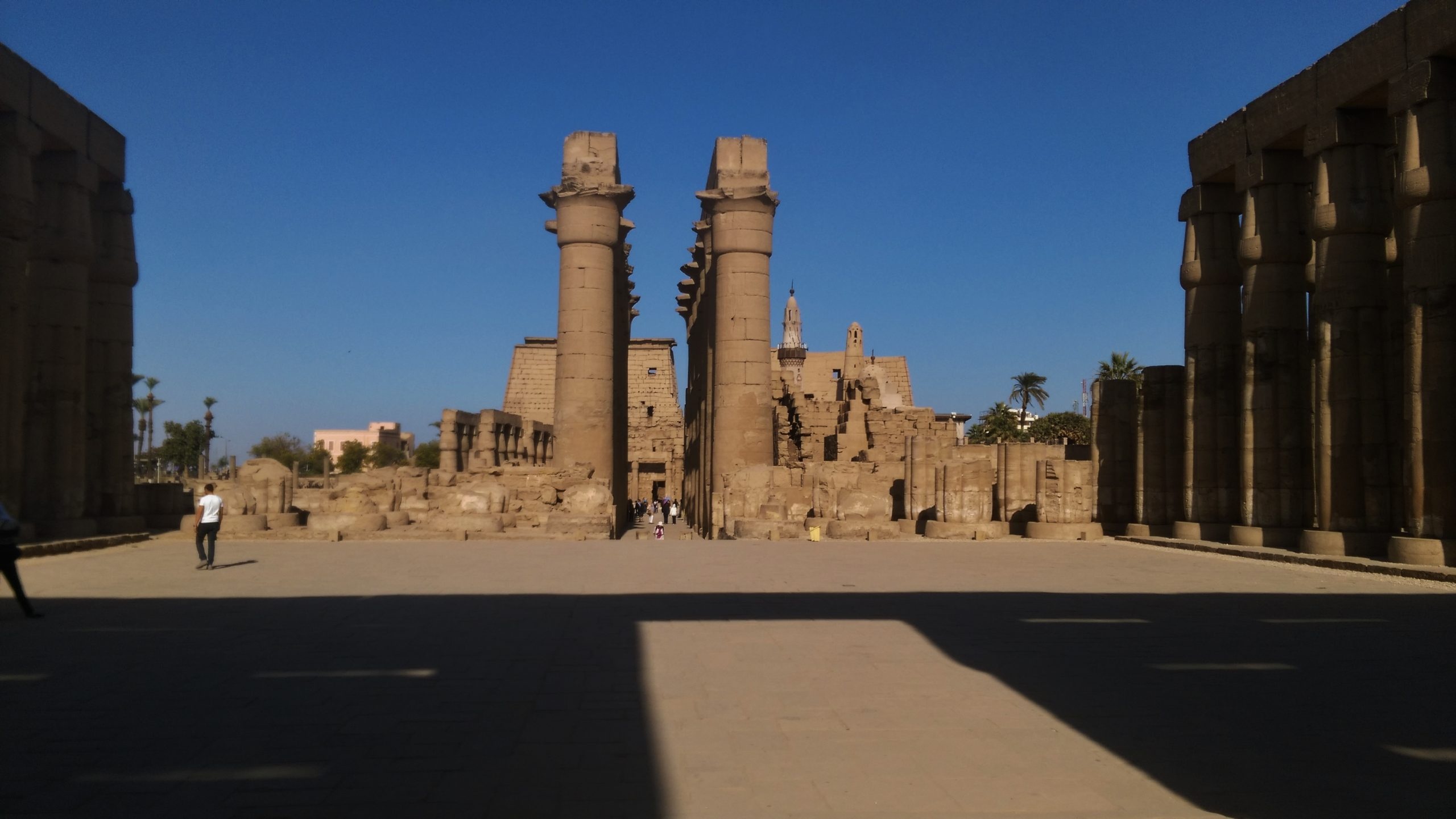 Luxor, Egypt, Ancient tombs, Mysterious secrets, Hidden villages, 2560x1450 HD Desktop