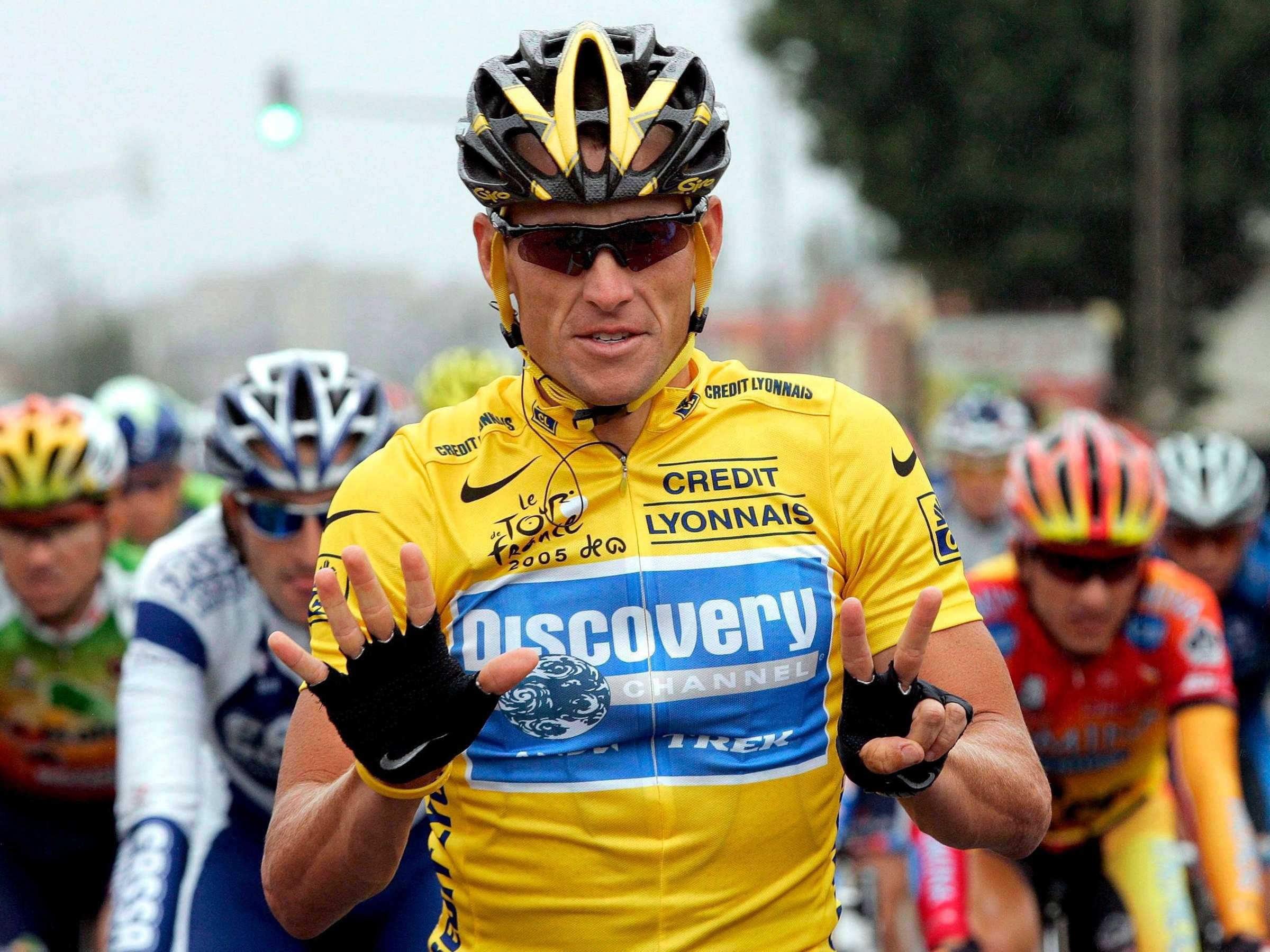 Lance Armstrong, Podcast highlights, Cycling insights, Anniversary tribute, 2400x1800 HD Desktop