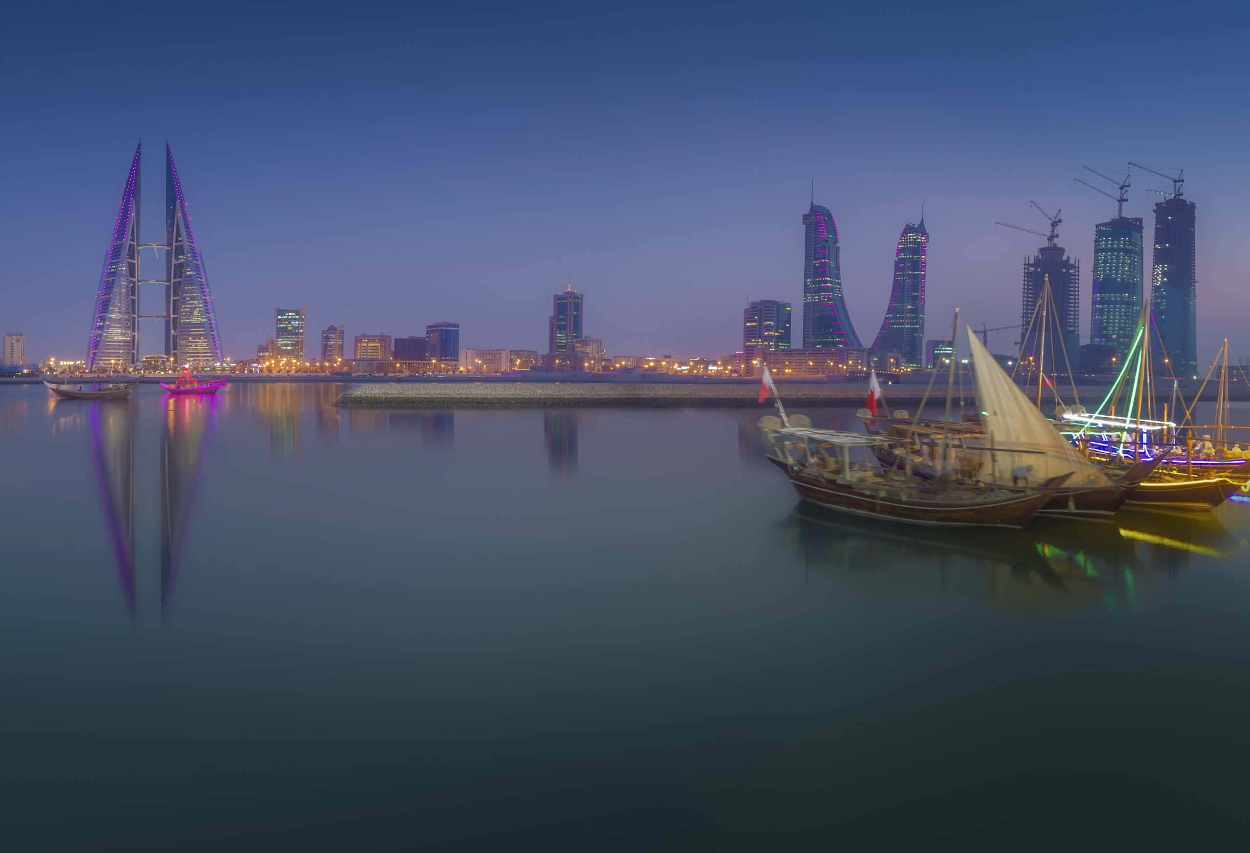 Bahrain luxury, Land of two seas, Elite traveler, Guide, 2560x1750 HD Desktop