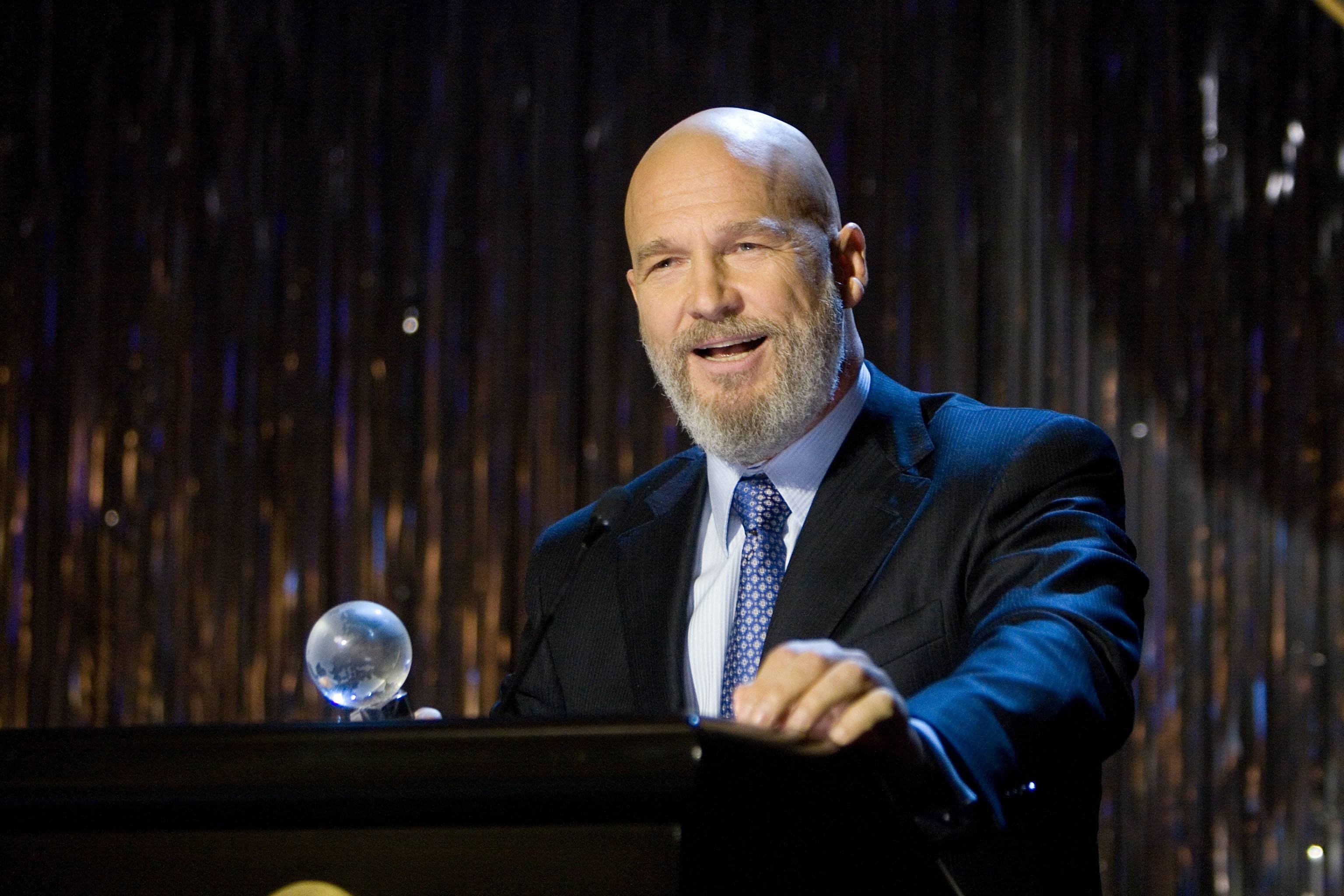 Obadiah Stane: The business partner of Tony Stark and a good friend of his father, Howard Stark. 3080x2050 HD Background.