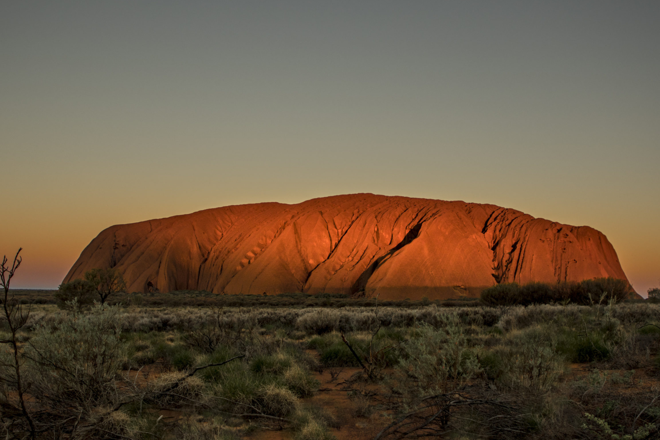 Uluru, Australian outback, Iconic landmark, The Traveling Capri, 2560x1710 HD Desktop