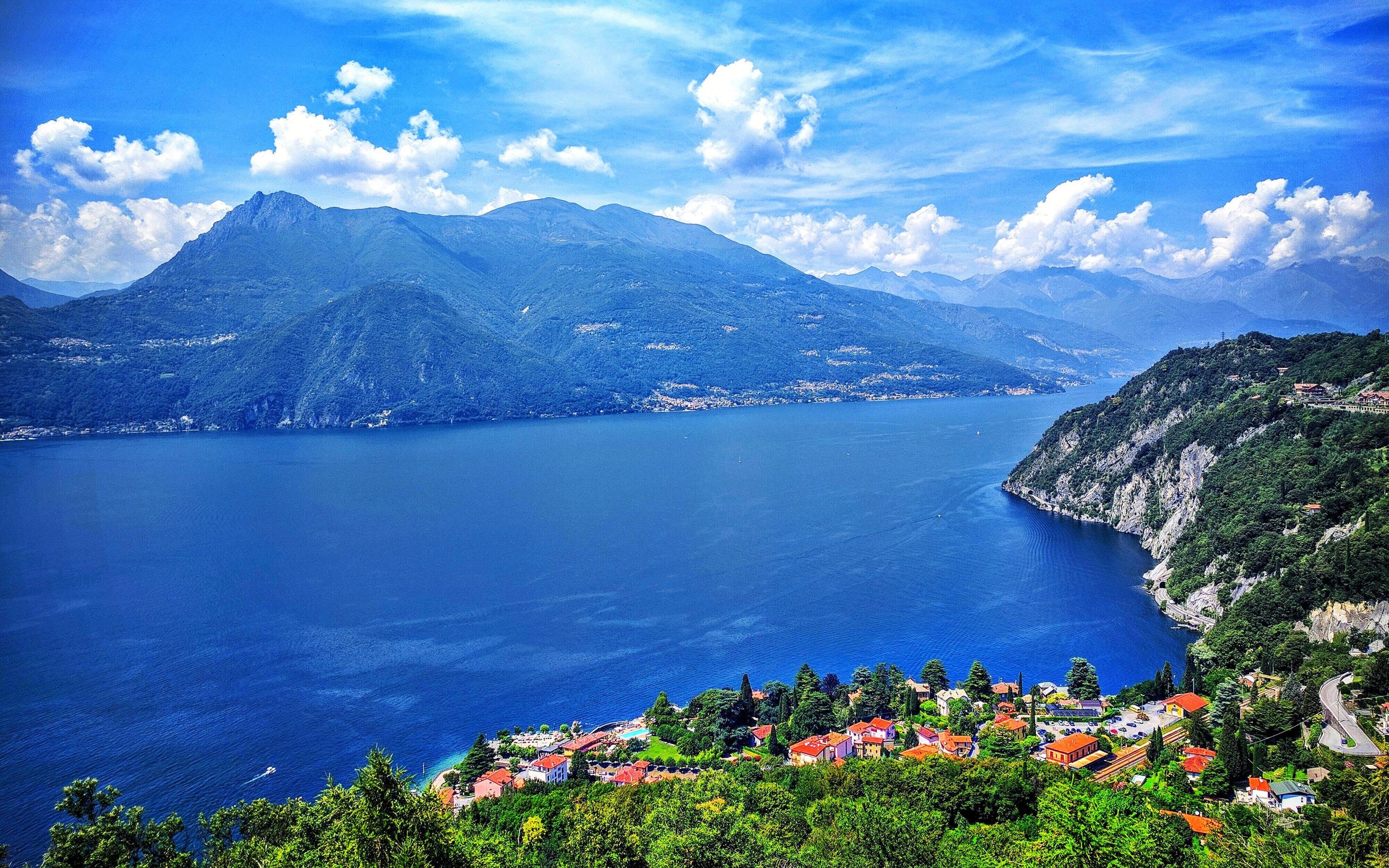 Lake Como, Italian beauty, Stunning landscapes, Scenic wallpapers, 2880x1800 HD Desktop