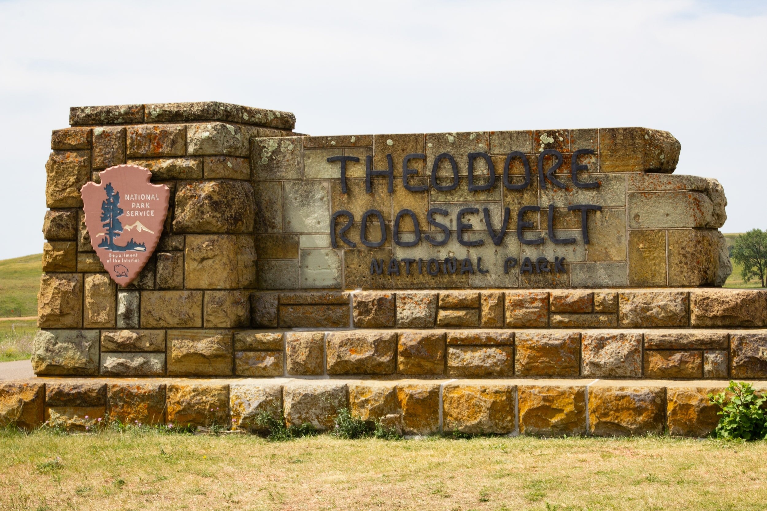 Theodore Roosevelt National Park, Day trip, Badlands, HelloHelen, 2500x1670 HD Desktop