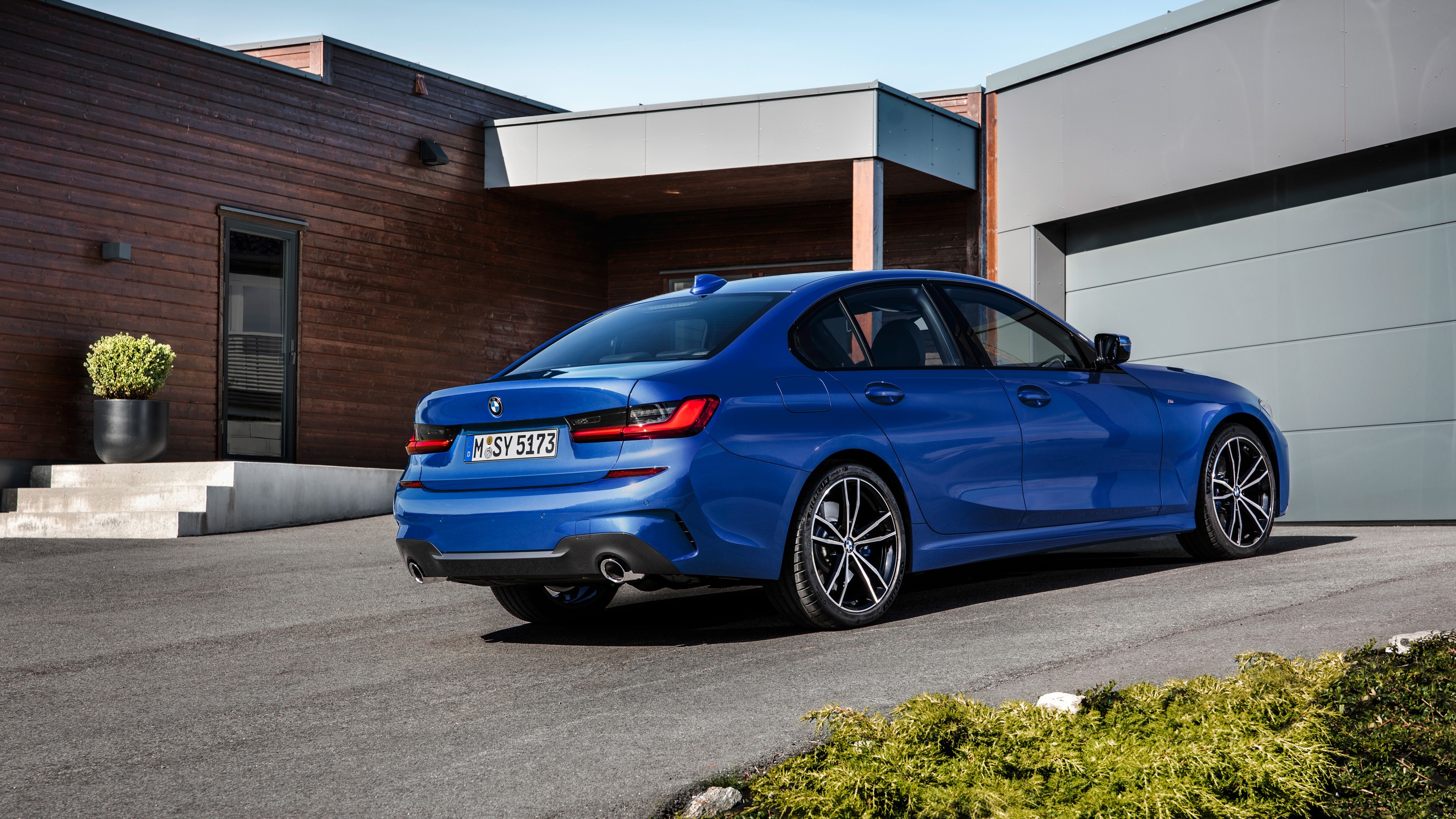 BMW 3 Series, Luxury car, Elegant design, Automotive excellence, 3840x2160 4K Desktop