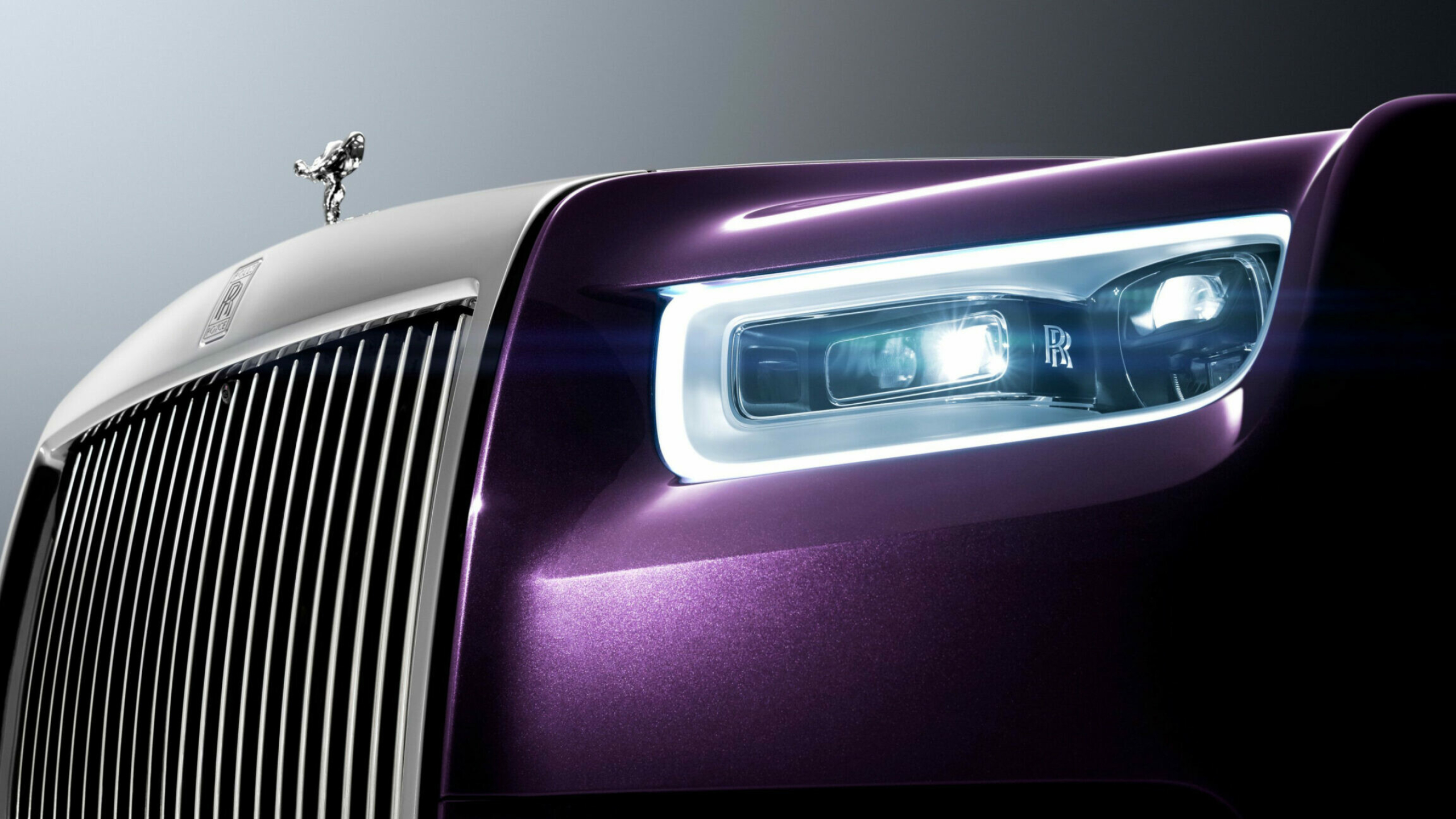 Rolls-Royce: In 1980, British manufacturer was acquired by Vickers. 2560x1440 HD Background.
