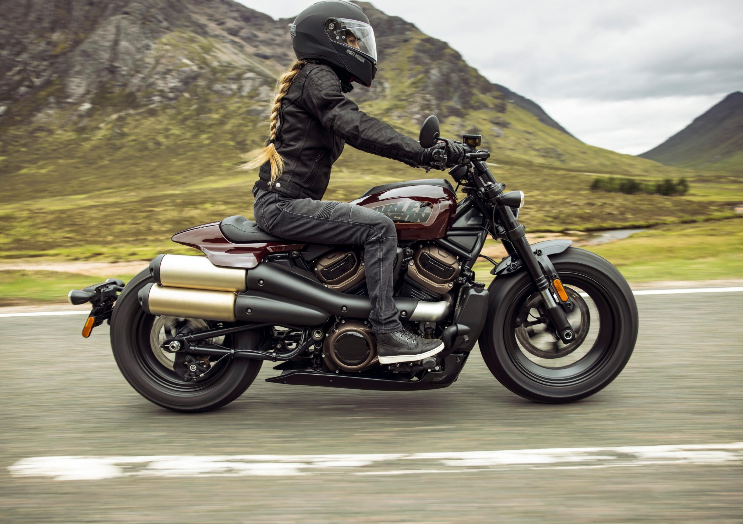 Harley-Davidson Sportster S, Motorcycle breakthrough, Unique style, Unforgettable experience, 2560x1810 HD Desktop