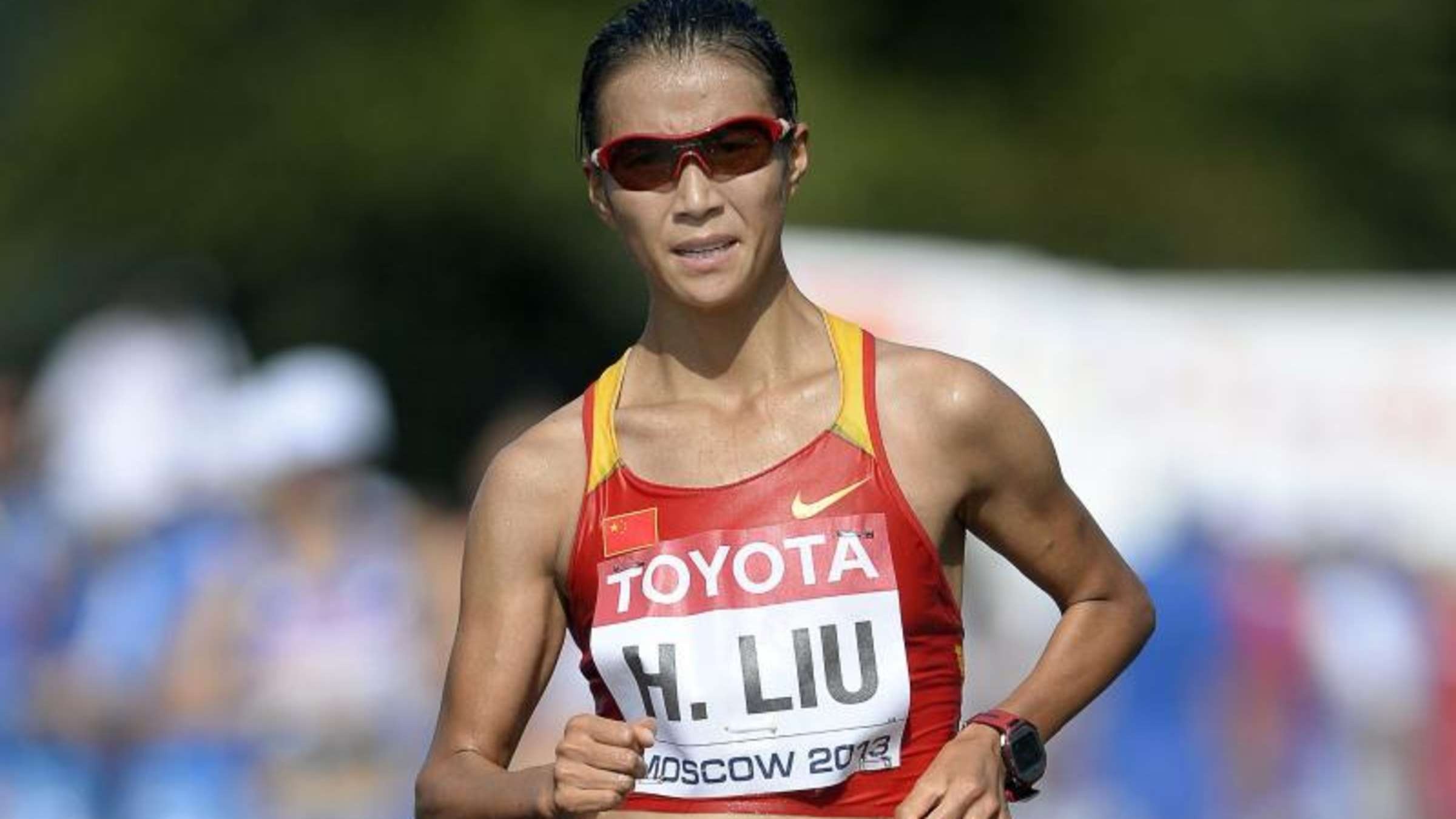 Liu Hong, World record, 20km walk, Chinese athlete, 2400x1350 HD Desktop